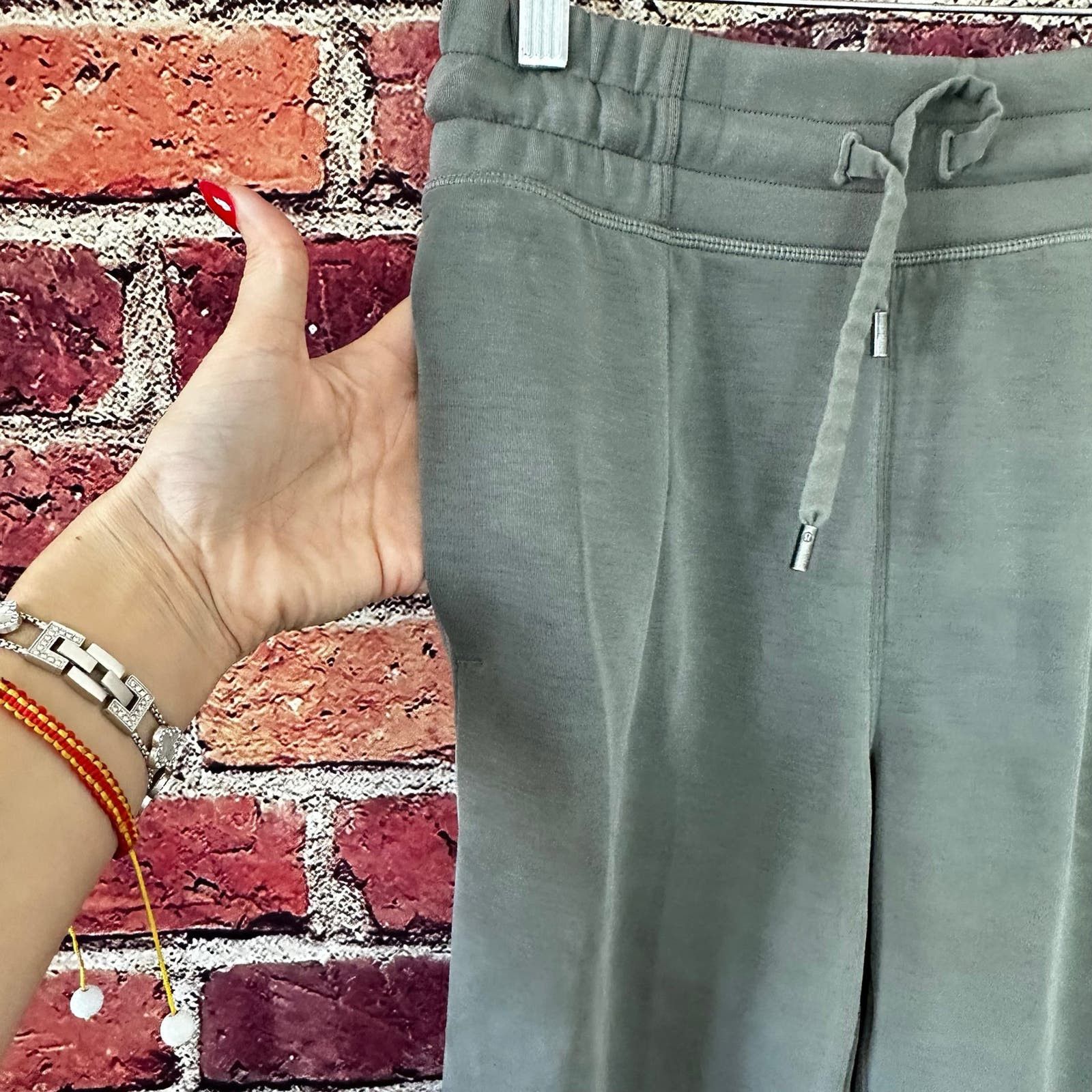 Lululemon Women’s Lululemon Pants Size 27" / US 4 / IT 40 - 2 Thumbnail