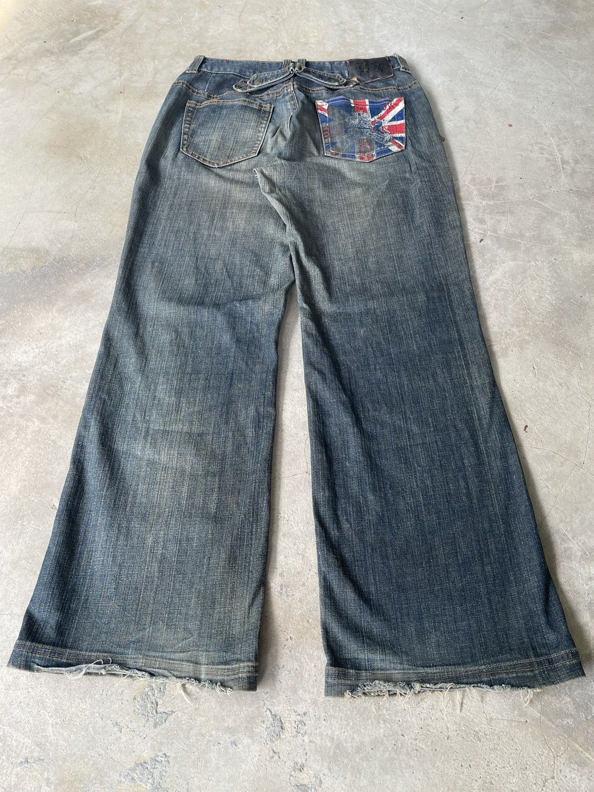 Southpole Y2K CRUX DENIM BAGGY BUCKLE DISTRESSED JEANS LONDON FLAG Size US 32 / EU 48 - 15 Thumbnail