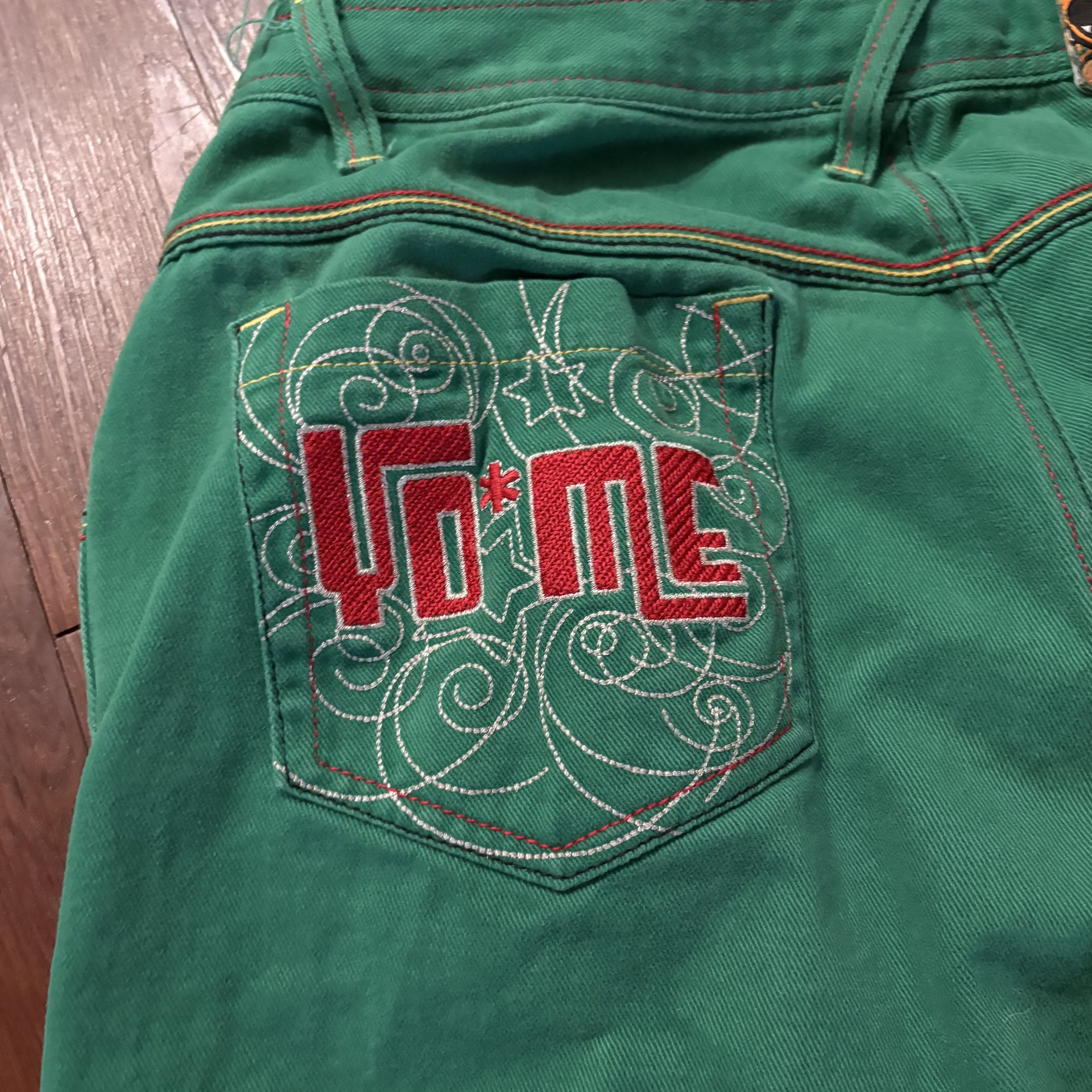 Other YO*ME Green Embroidered Shorts Size US 36 / EU 52 - 4 Thumbnail