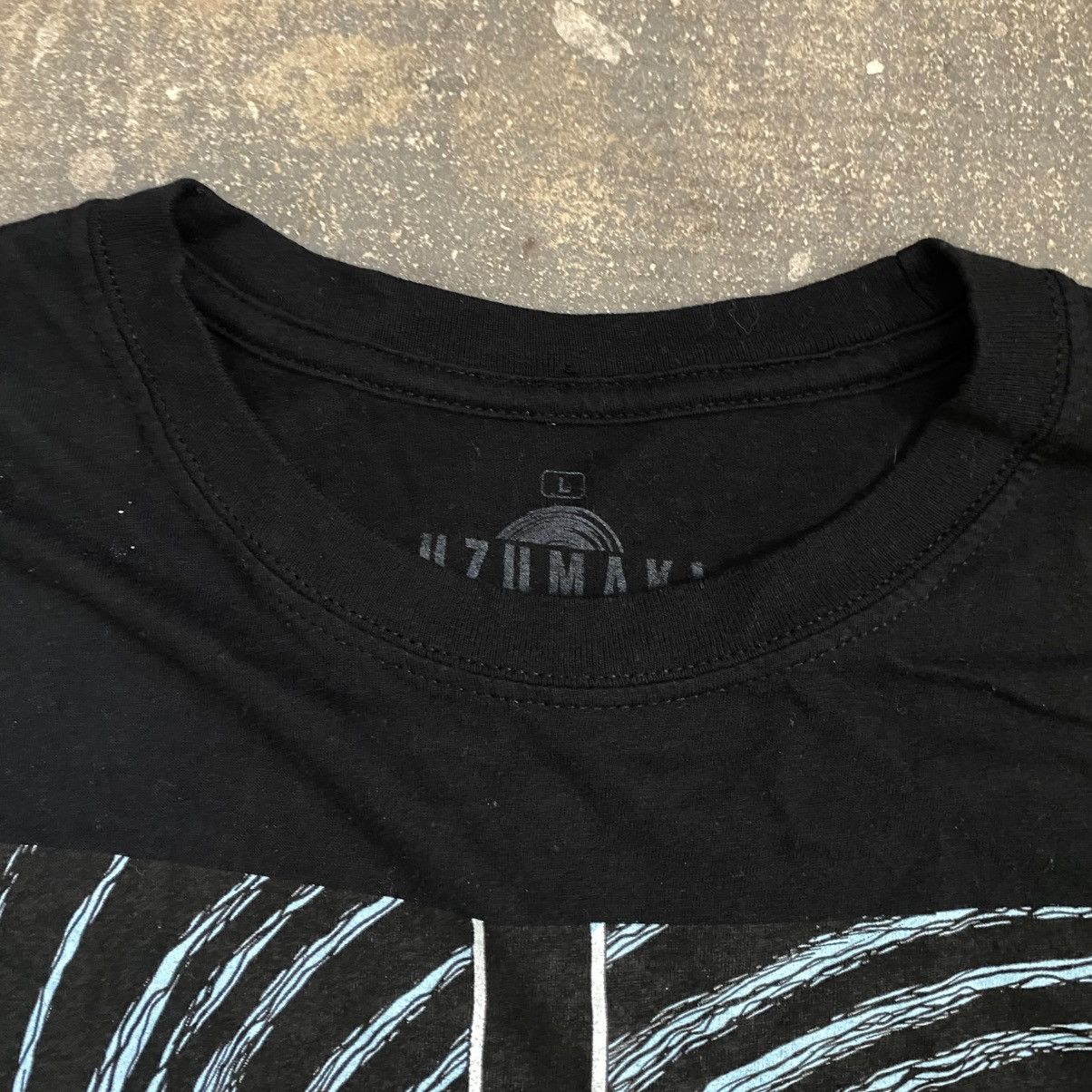 Other Junji Ito Uzumaki Tshirt Size L Size US L / EU 52-54 / 3 - 2 Thumbnail
