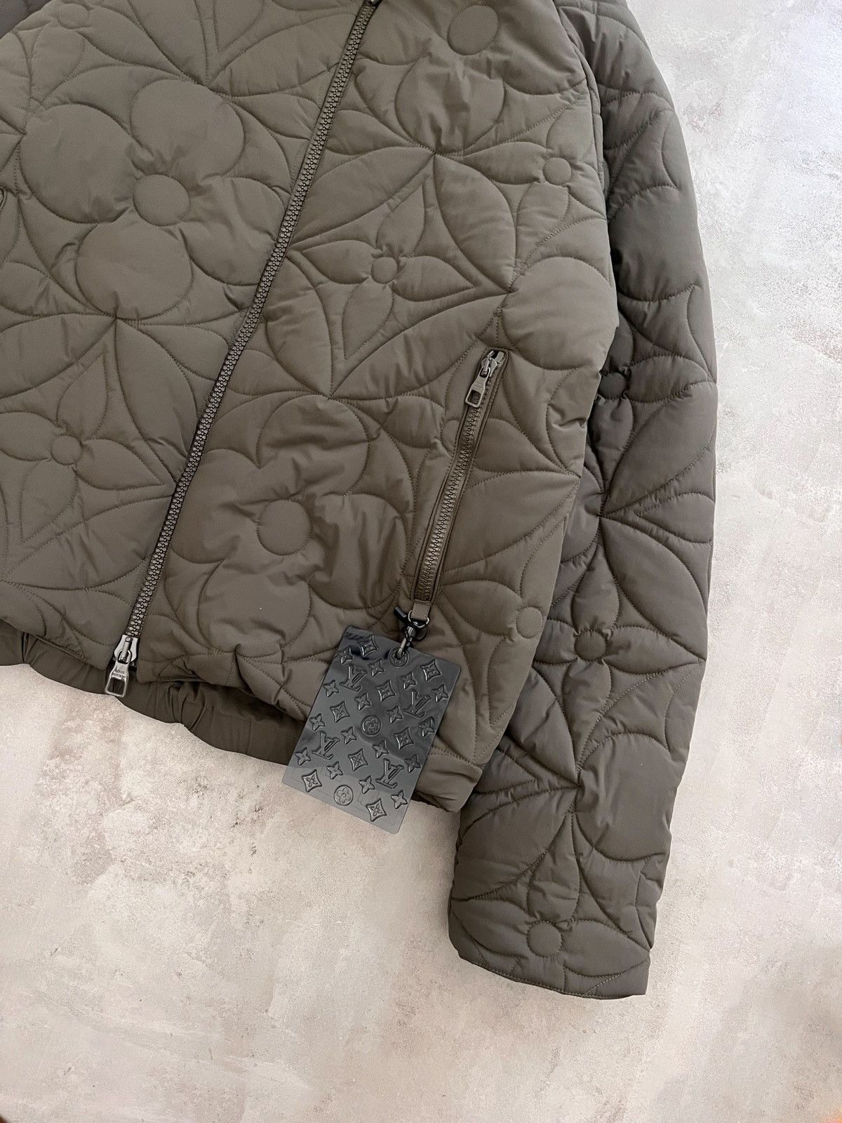 Louis Vuitton Louis Vuitton Quilted Hoodie Puffer Jacket Size US L / EU 52-54 / 3 - 2 Thumbnail