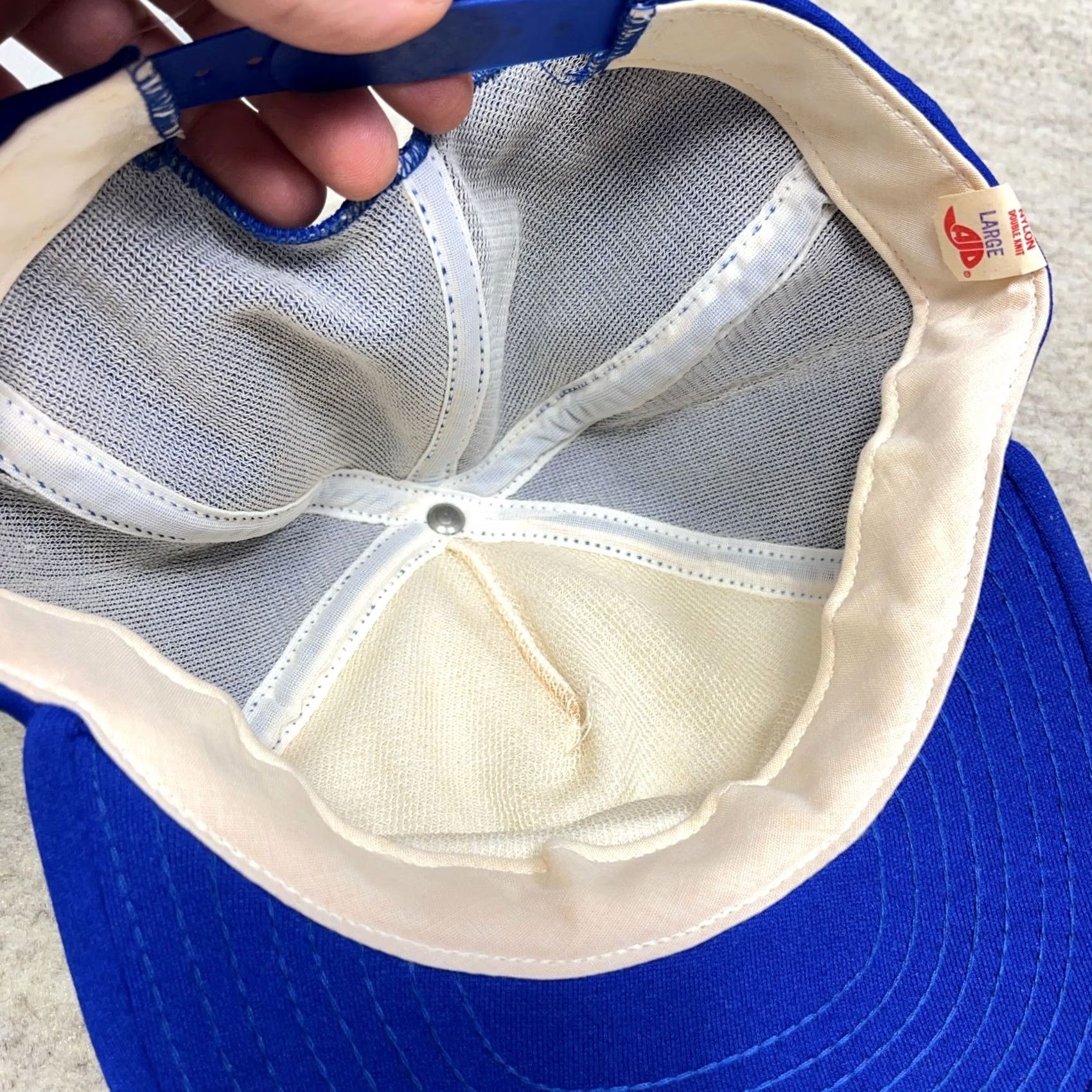 Vintage Size: "One - clarifies the sizing information Size ONE SIZE - 7 Thumbnail
