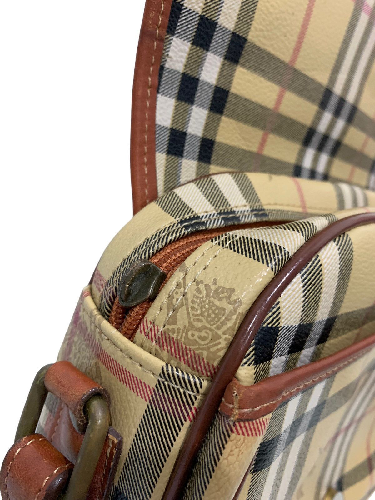 Burberry 🔥VTG OG BURBERRY NOVACHECK SLING BAG Size ONE SIZE - 10 Thumbnail