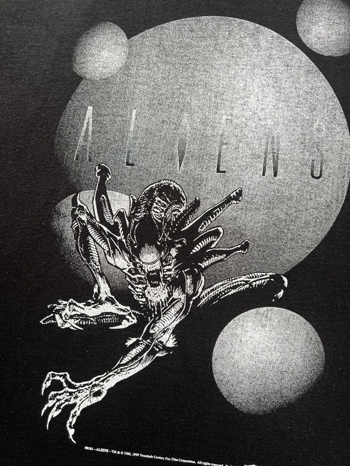 Vintage 1999 Aliens Comic Images Movie Tee Shirt Marvel Anime Rap Size US L / EU 52-54 / 3 - 4 Thumbnail