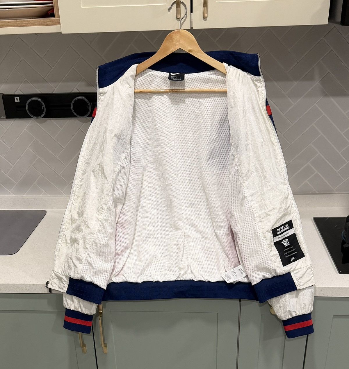 Nike Nike Archive 1993 Reissue Windbreaker Jacket Vintage 90s Size US M / EU 48-50 / 2 - 15 Thumbnail