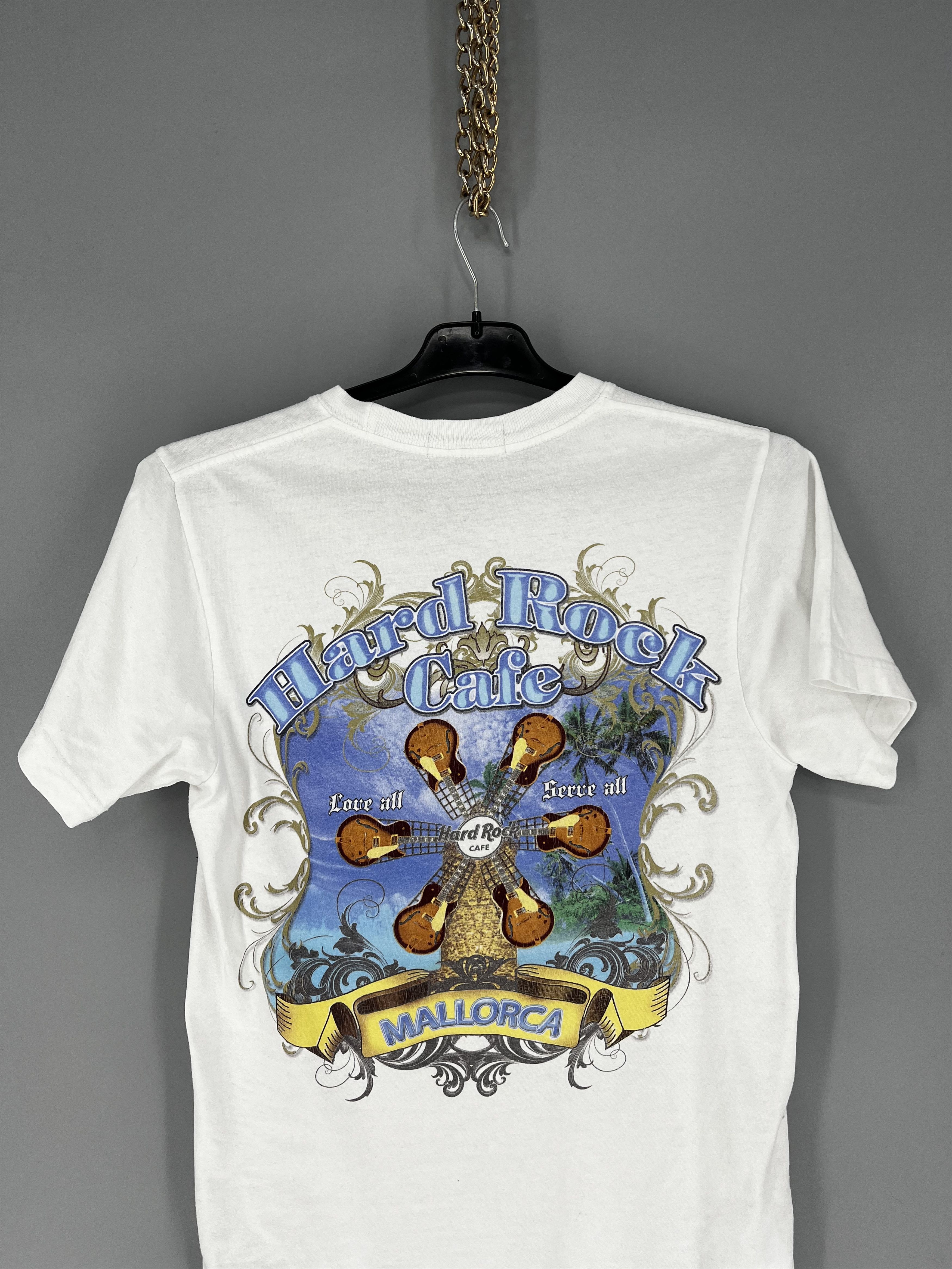 Band Tees Vintage Hard Rock Cafe Mallorca T-shirt Big Logo Y2K Rare Size US S / EU 44-46 / 1 - 9 Thumbnail