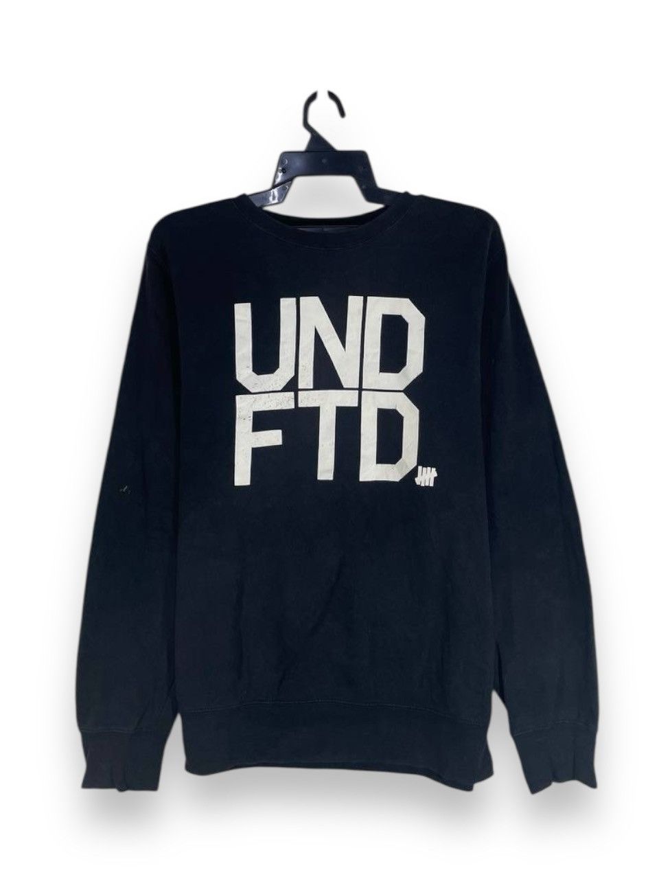 Undefeated Undefeated nice design Size US M / EU 48-50 / 2 - 1 Thumbnail