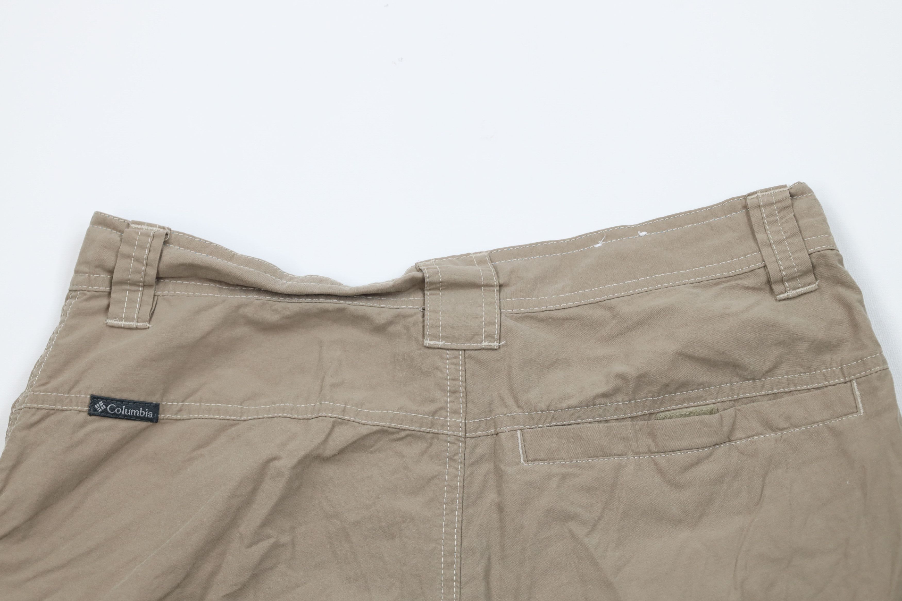 Columbia Vintage Y2K Columbia Trekking Hiking Cargo Shorts Beige Size US 32 / EU 48 - 11 Thumbnail