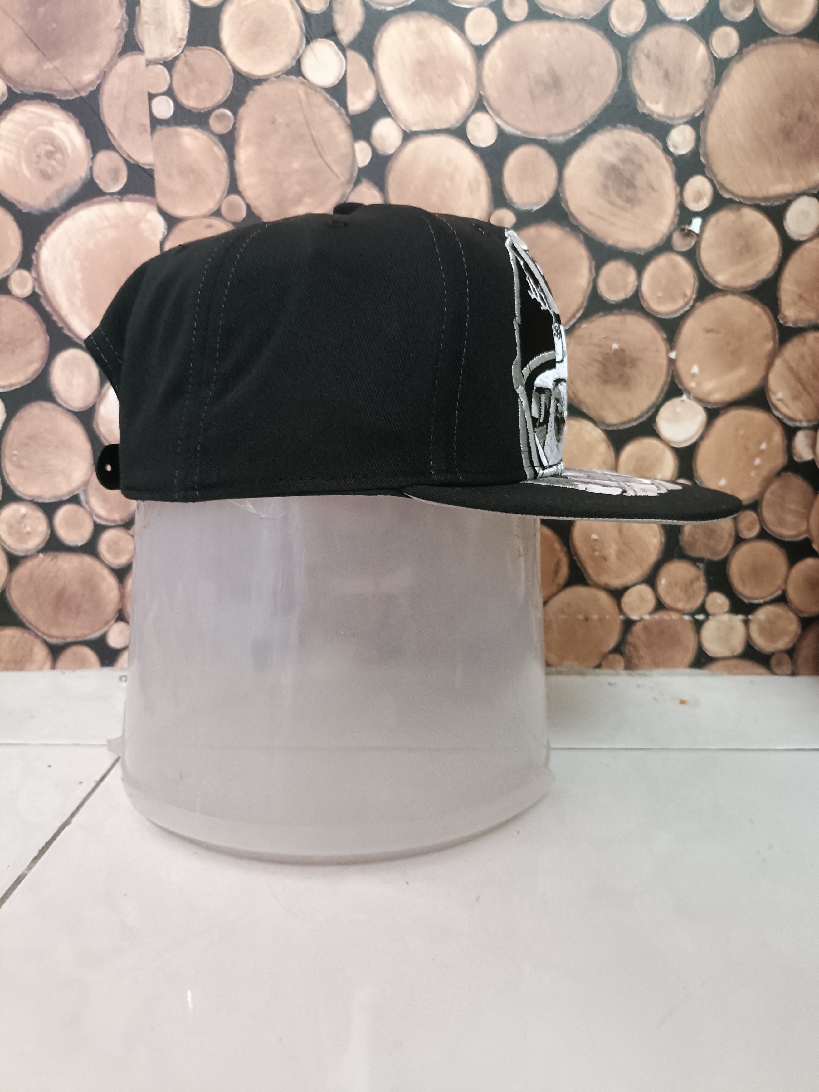 Other Bootleg Raiders skull warrior snapback cap Size ONE SIZE - 3 Thumbnail