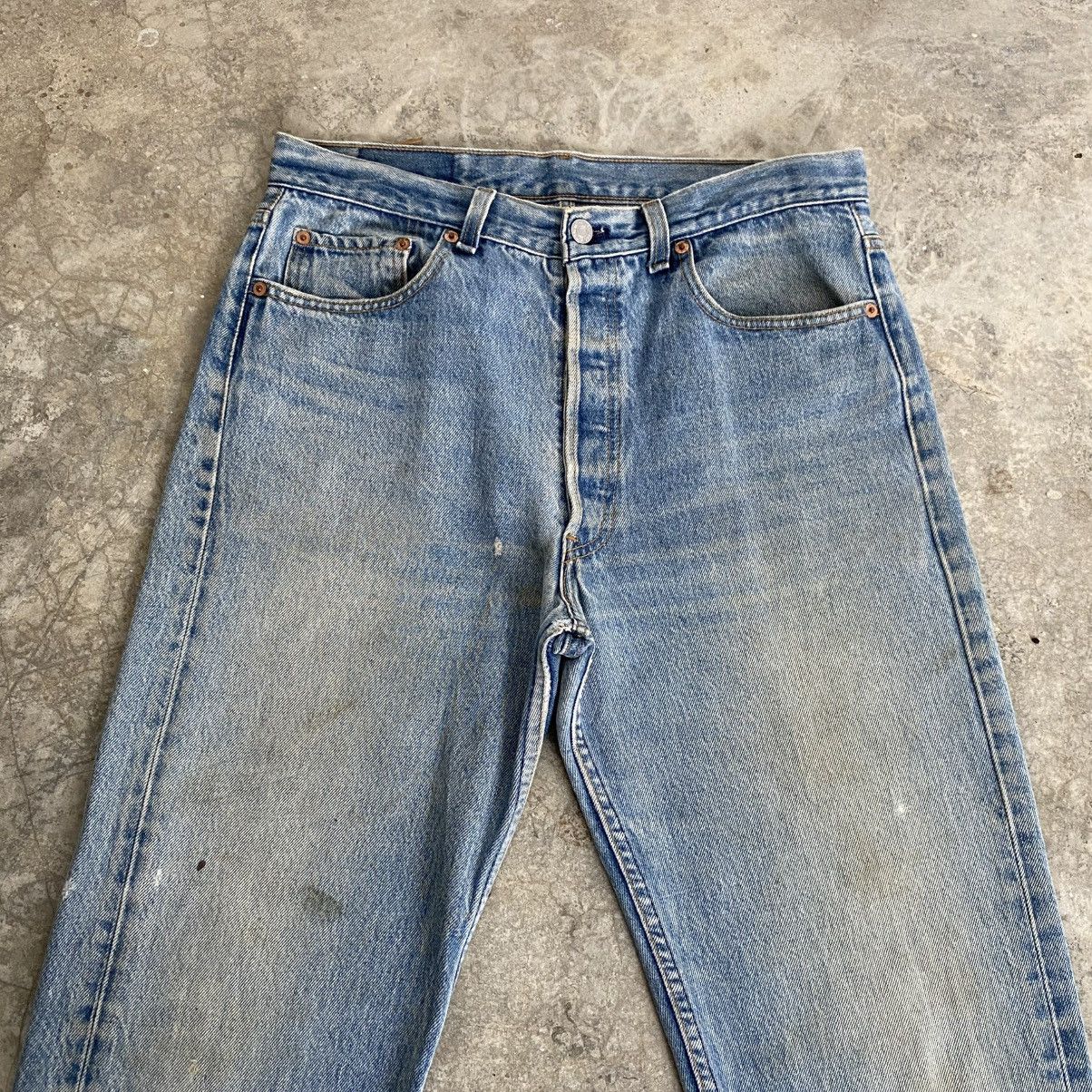 Levi's Vintage Levis 501 Faded Stonewashed Blue Distressed Jeans Size US 32 / EU 48 - 2 Thumbnail