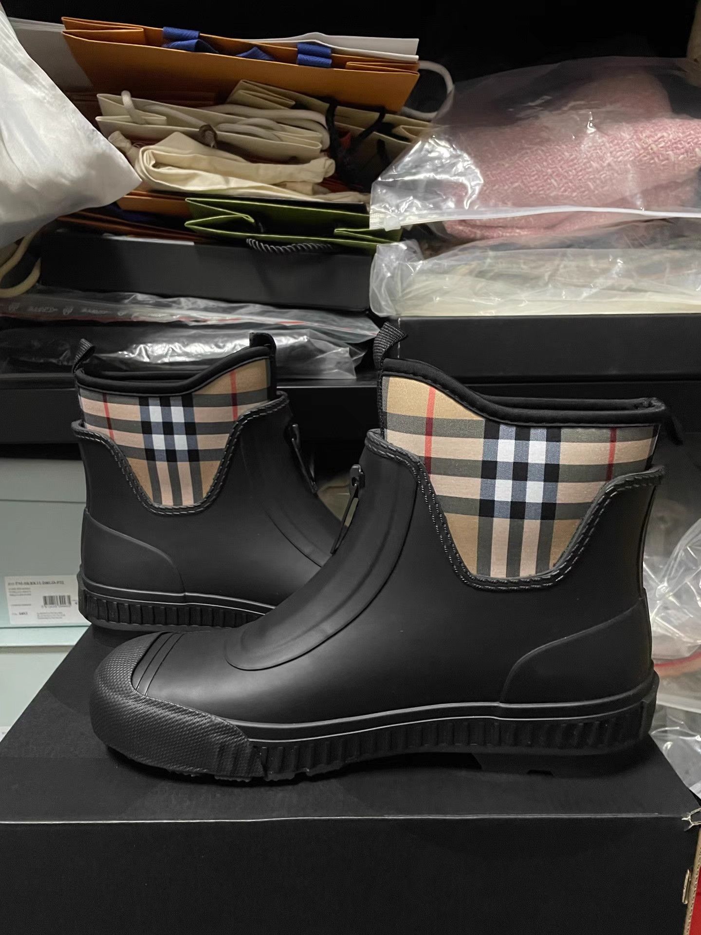 Burberry Burberry Check Black Rain Boots K6 Size US 9 / IT 39 - 7 Thumbnail
