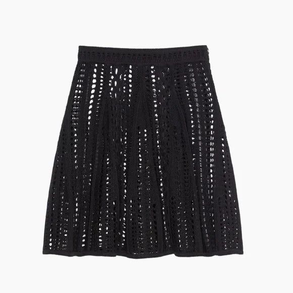 Givenchy Givenchy Skirt In Crochet - NEW WITH TAGS Size 27" / US 4 / IT 40 - 4 Thumbnail