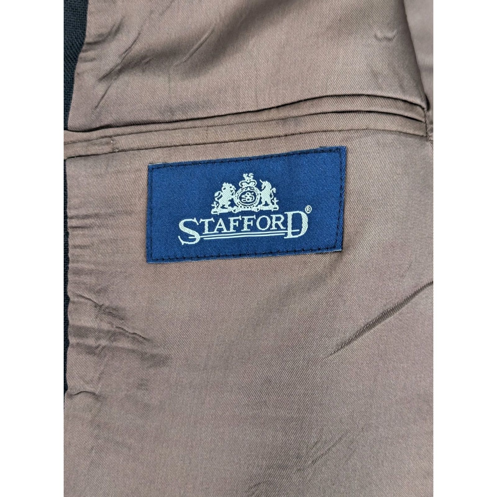 Stafford VINTAGE STAFFORD Blazer? (Note: Original title does not indicate vintage) Size 46R - 7 Thumbnail
