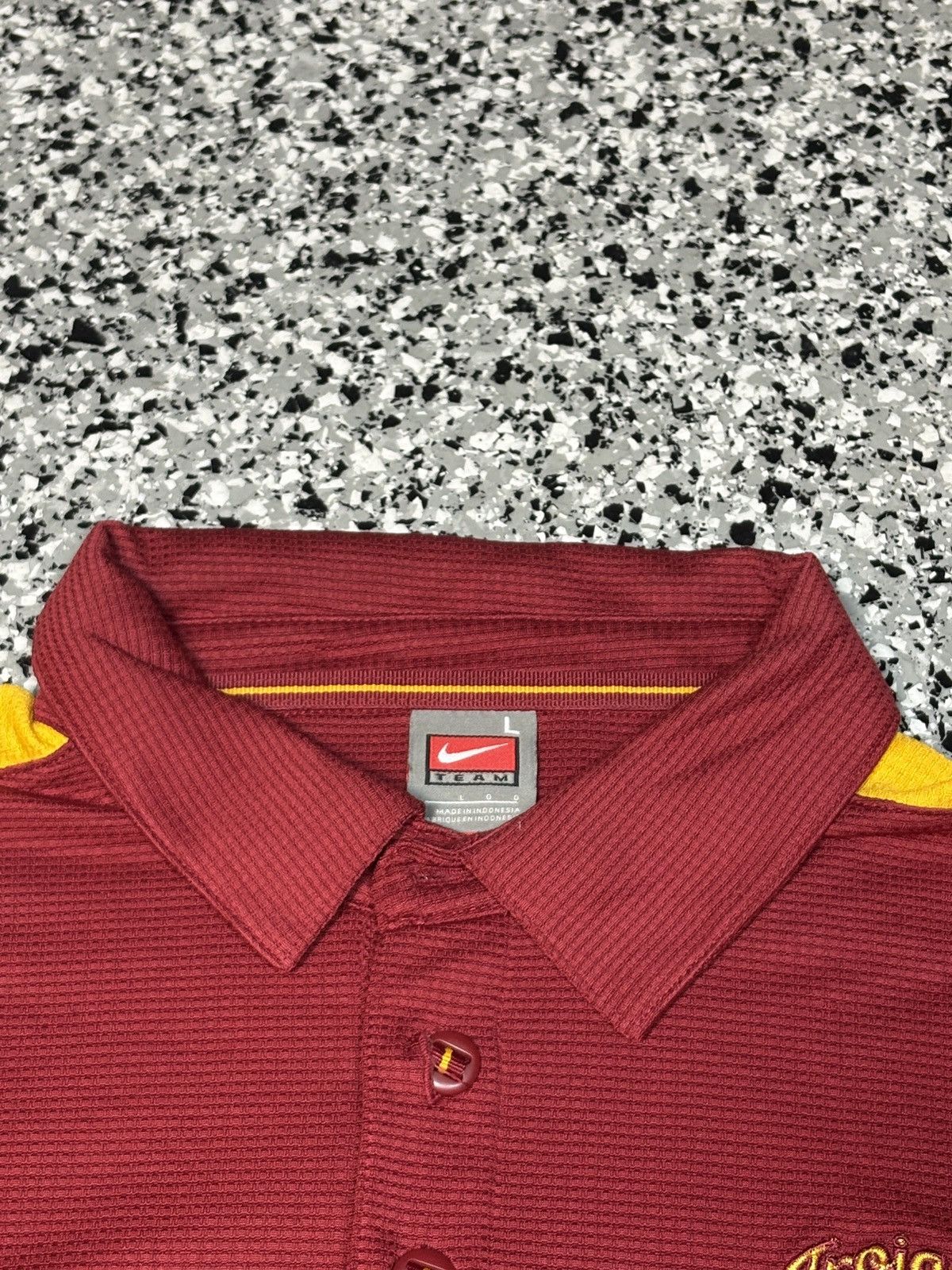 NCAA Vintage 2000s Nike USC Trojans Golf Polo Tee Size L 0538 Size US XL / EU 56 / 4 - 3 Thumbnail