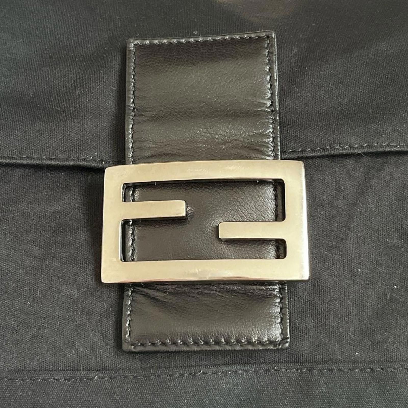 Fendi Fendi - Black Handbag Silver Buckle Size ONE SIZE - 6 Thumbnail