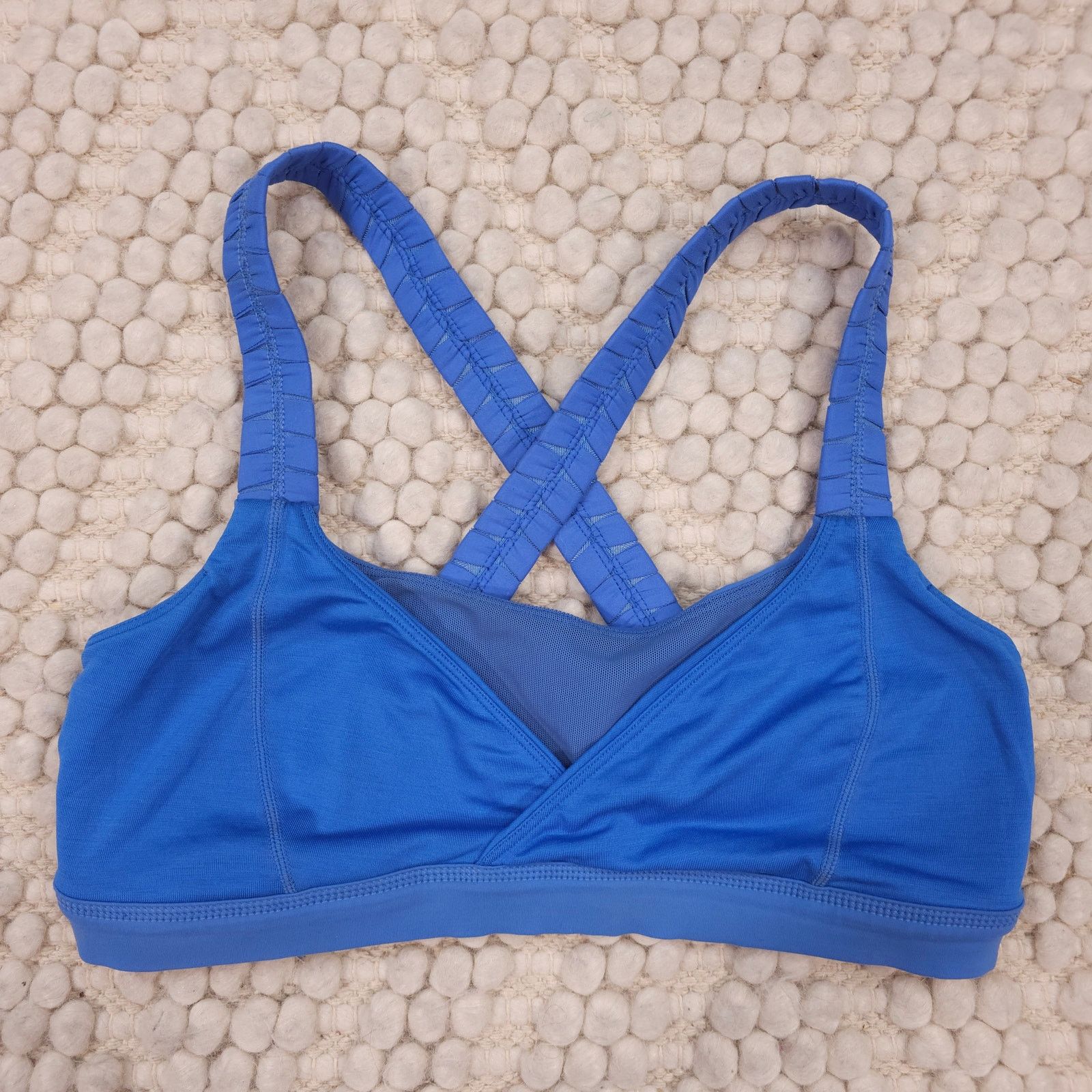 Lululemon Lululemon Inner Heart Bra Porcelain Blue Sz 8 Size ONE SIZE - 7 Thumbnail