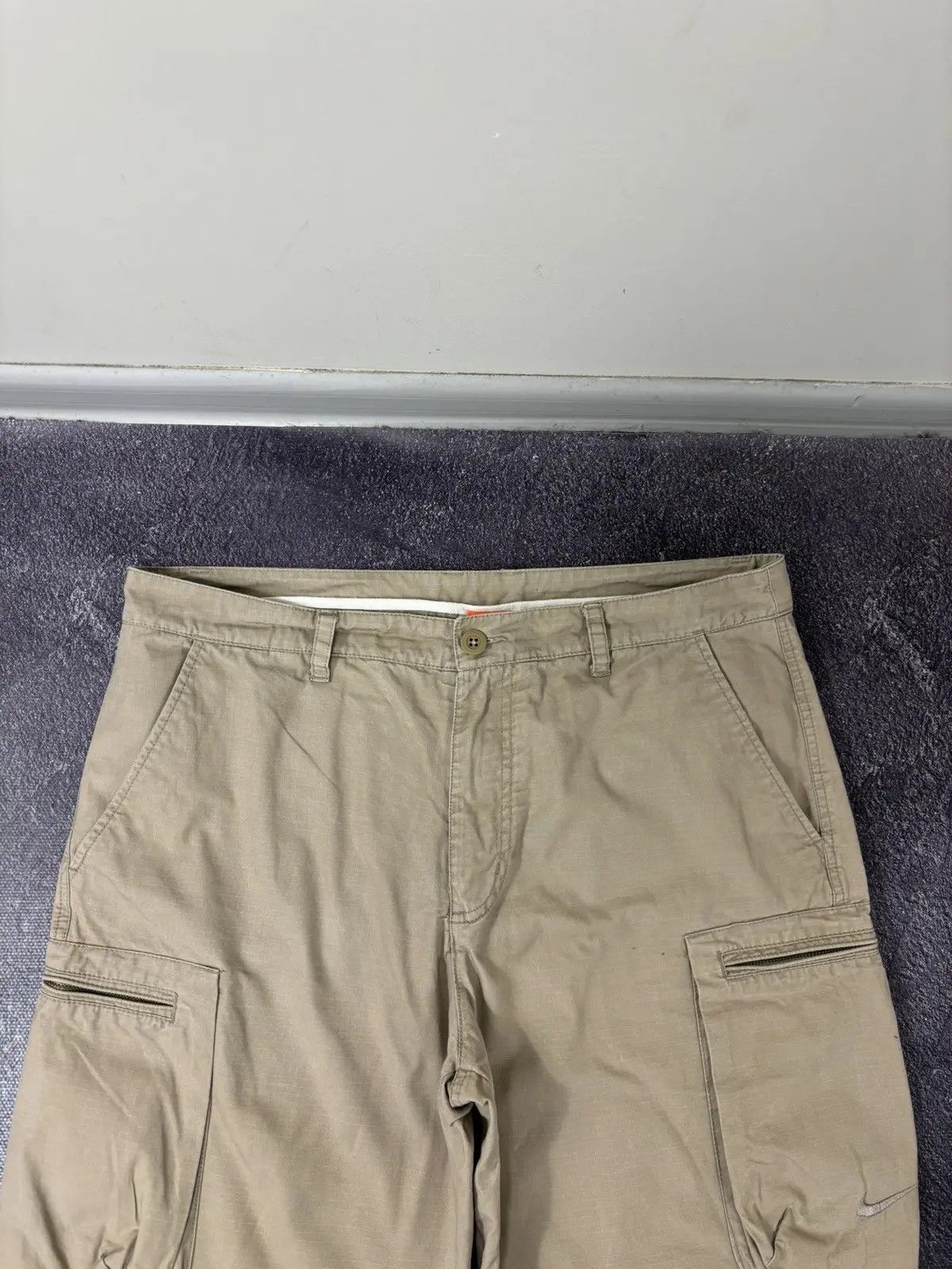 Nike × Vintage Vintage Nike Y2K Military Style Utility Swoosh Cargo Shorts Size US 36 / EU 52 - 7 Thumbnail