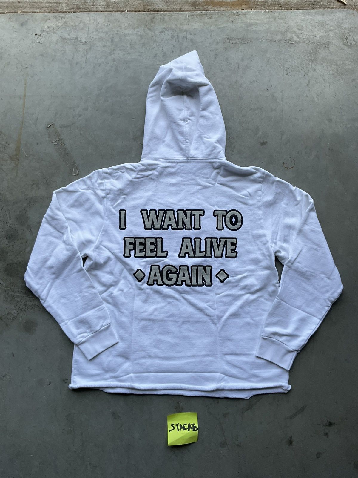 Vintage Vintage Cropped Fiction False Sense of Reality Tour Hoodie Size US M / EU 48-50 / 2 - 4 Thumbnail