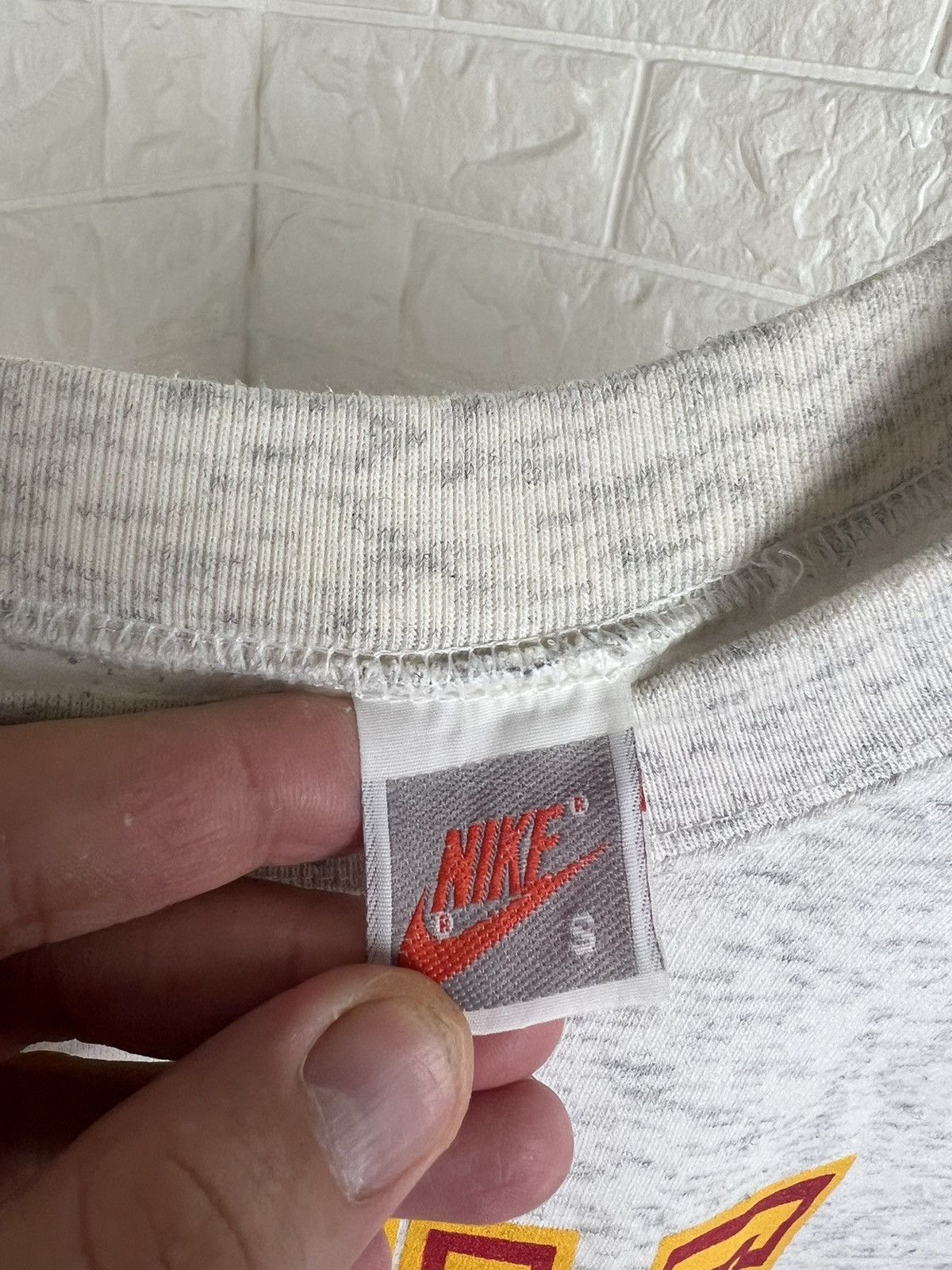 Nike × Vintage Vintage Nike Sweatshirt 90s Big Logo Size US S / EU 44-46 / 1 - 5 Thumbnail