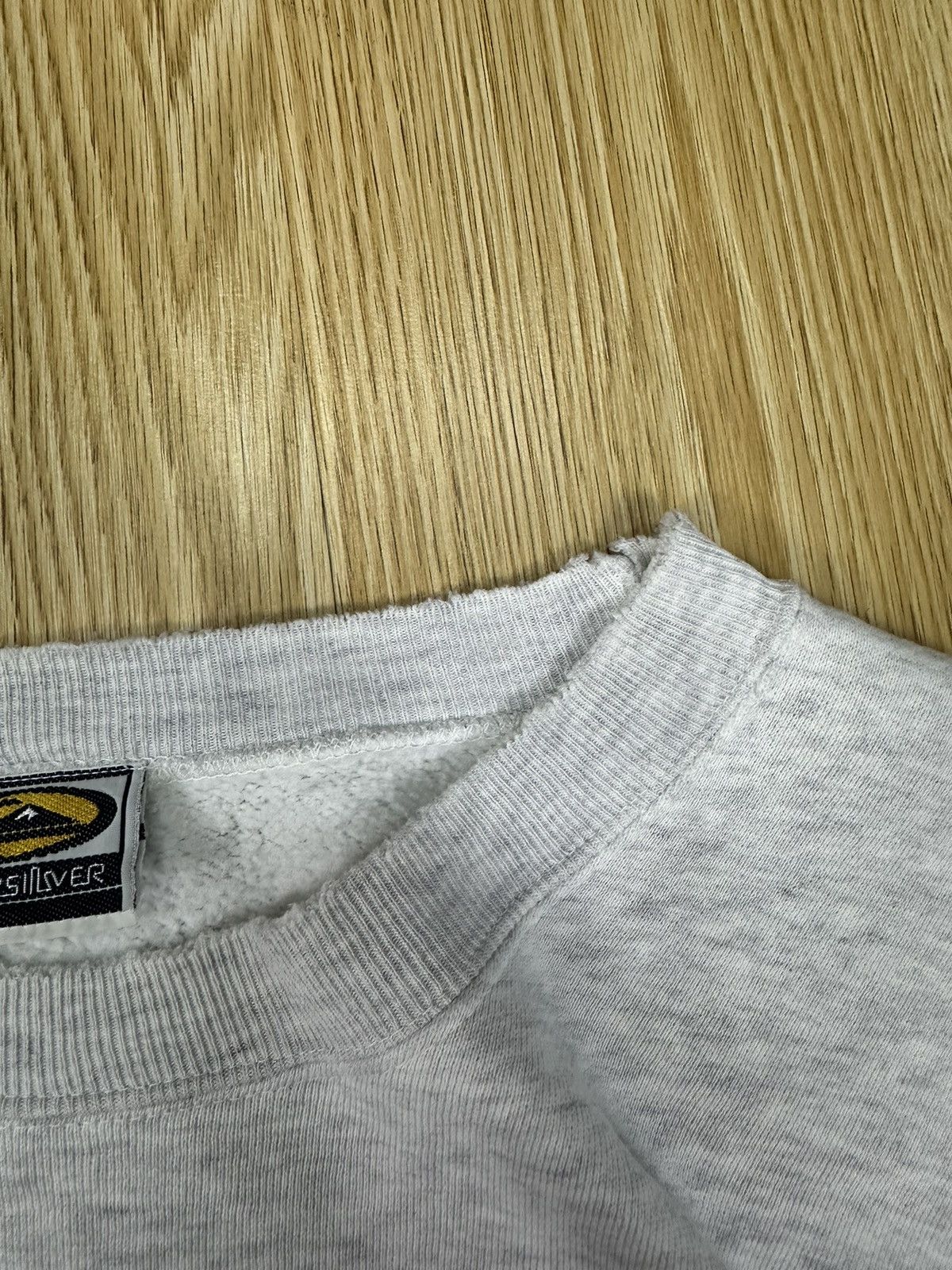 Quiksilver Vintage Quiksilver Men Who Ride Mountains Crewneck Z229 Size US XL / EU 56 / 4 - 9 Thumbnail