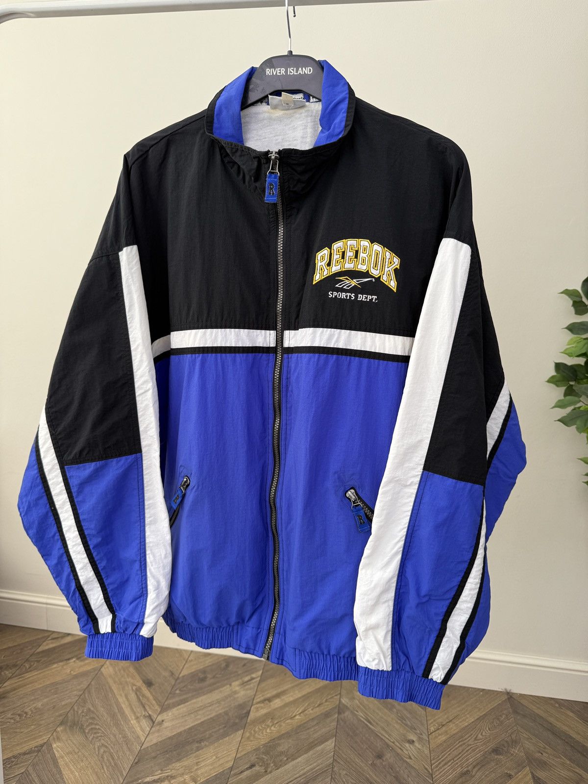 Reebok Reebok Vintage Windbreaker Jacket Spellout Logo Full Zip Size US L / EU 52-54 / 3 - 3 Thumbnail