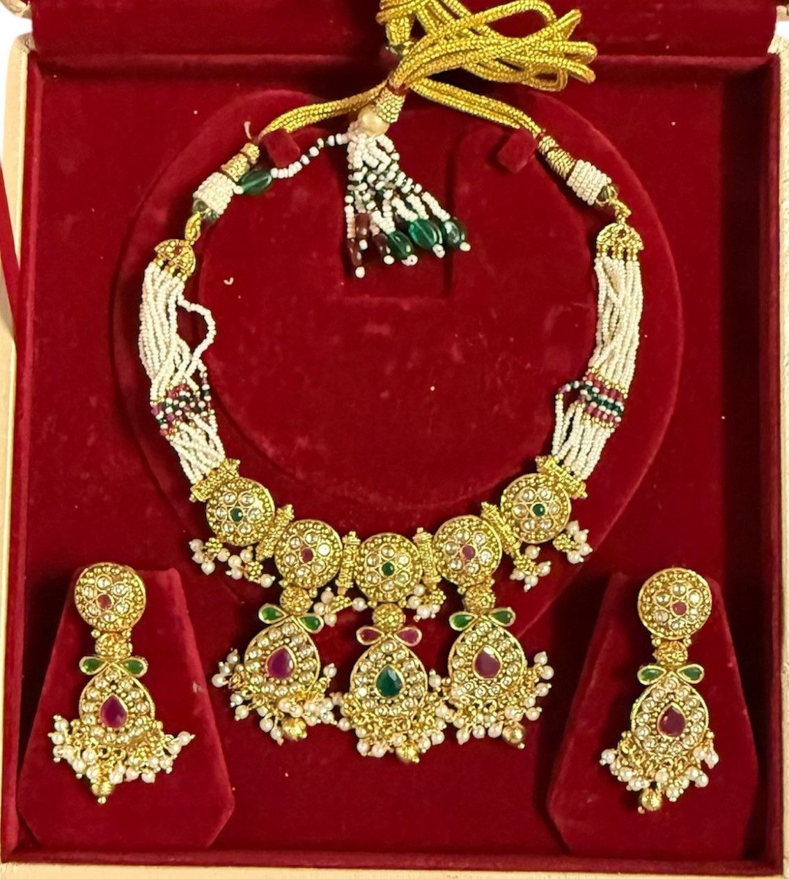 Other Emerald Royal Kundan Necklace Set Size ONE SIZE - 1 Thumbnail