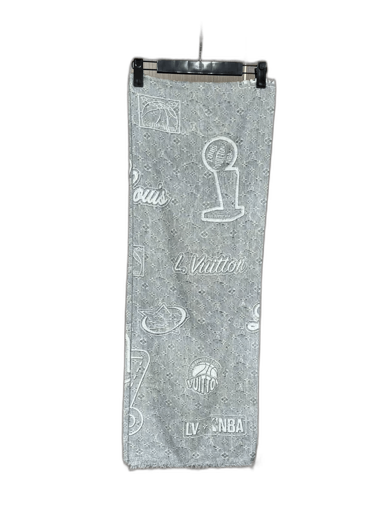 Louis Vuitton Louis Vuitton NBA Collaboration Scarf-yf Size ONE SIZE - 1 Thumbnail