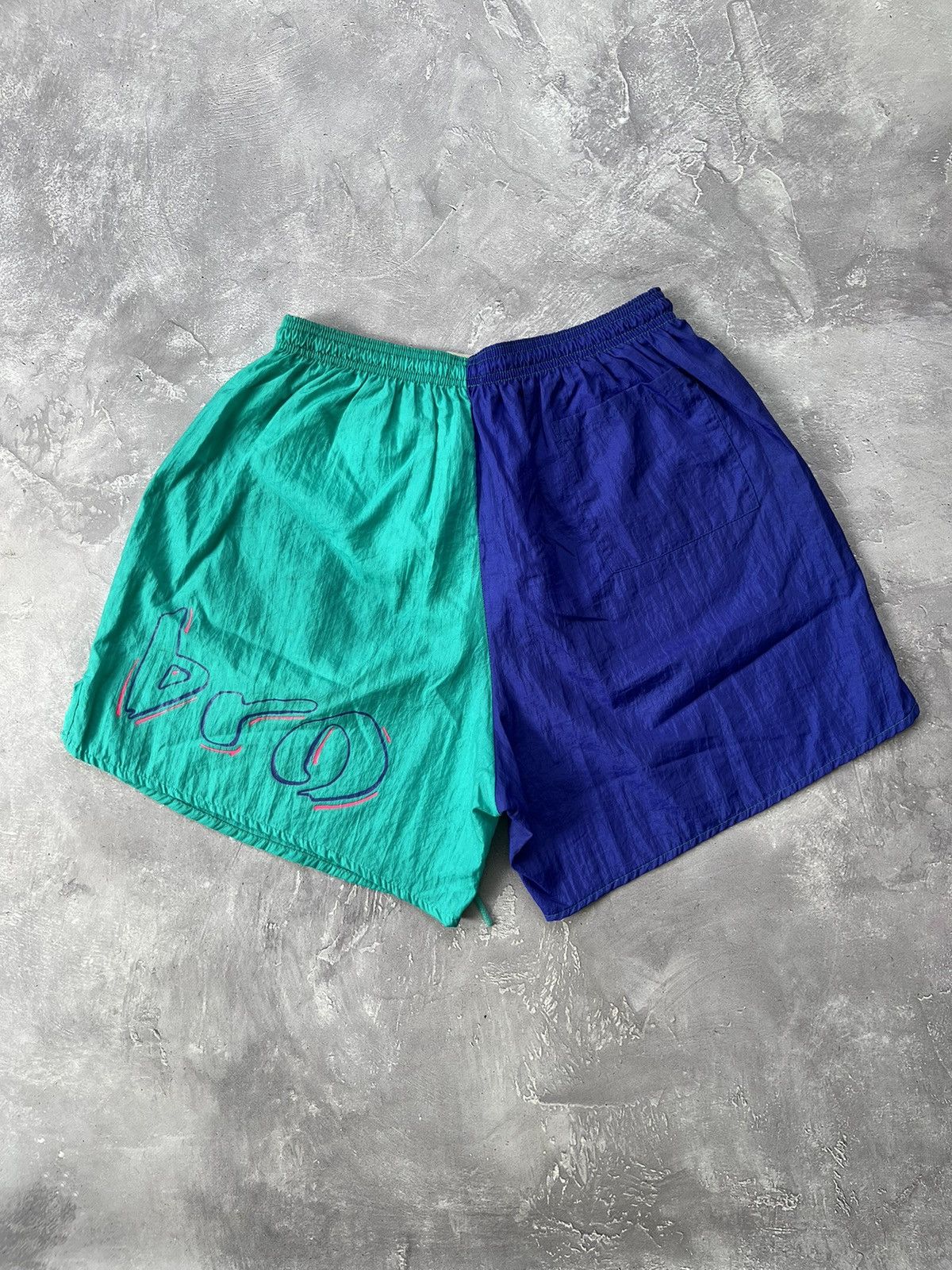 Umbro Vintage Umbro Nylon Shorts Blue/Green Made in England XL Size US 36 / EU 52 - 2 Thumbnail