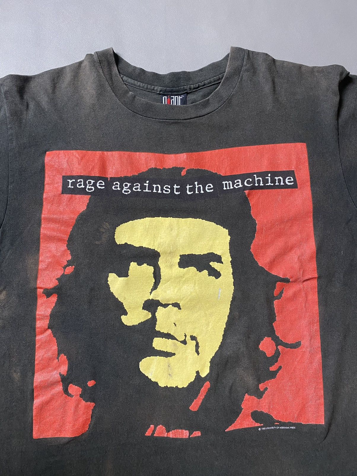 Band Tees × Vintage Vintage Rage Against The Machine Tshirt Size US XL / EU 56 / 4 - 3 Thumbnail