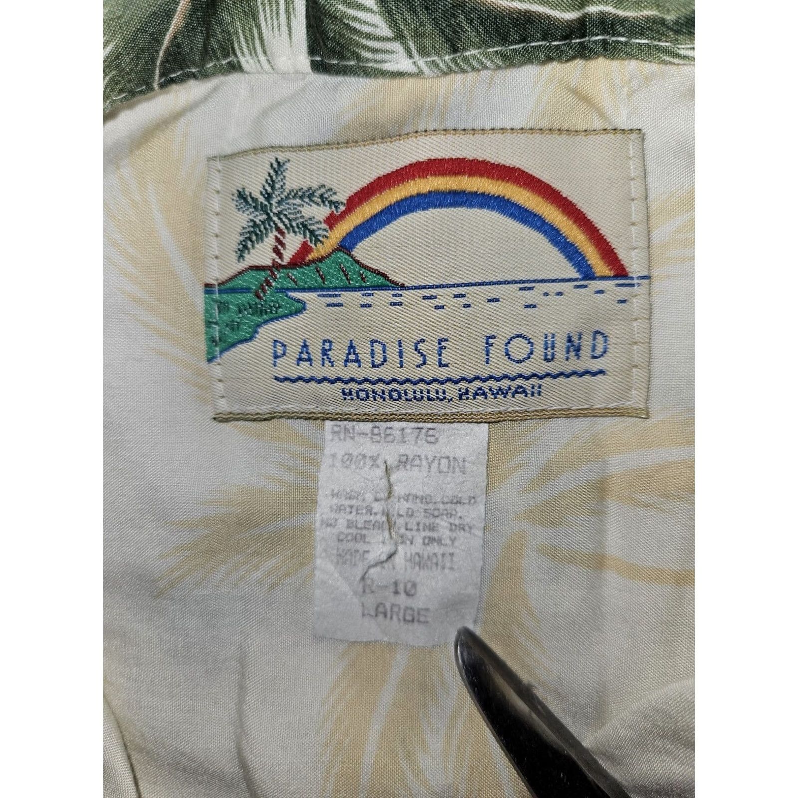 Paradise Found VINTAGE Paradise Found Shirt Mens Large White Green Palm Tree Hawaiian Aloha Pocket Shirt Mens Large White Green Palm Tree Hawaiian Aloha Pocket Size US L / EU 52-54 / 3 - 2 Thumbnail