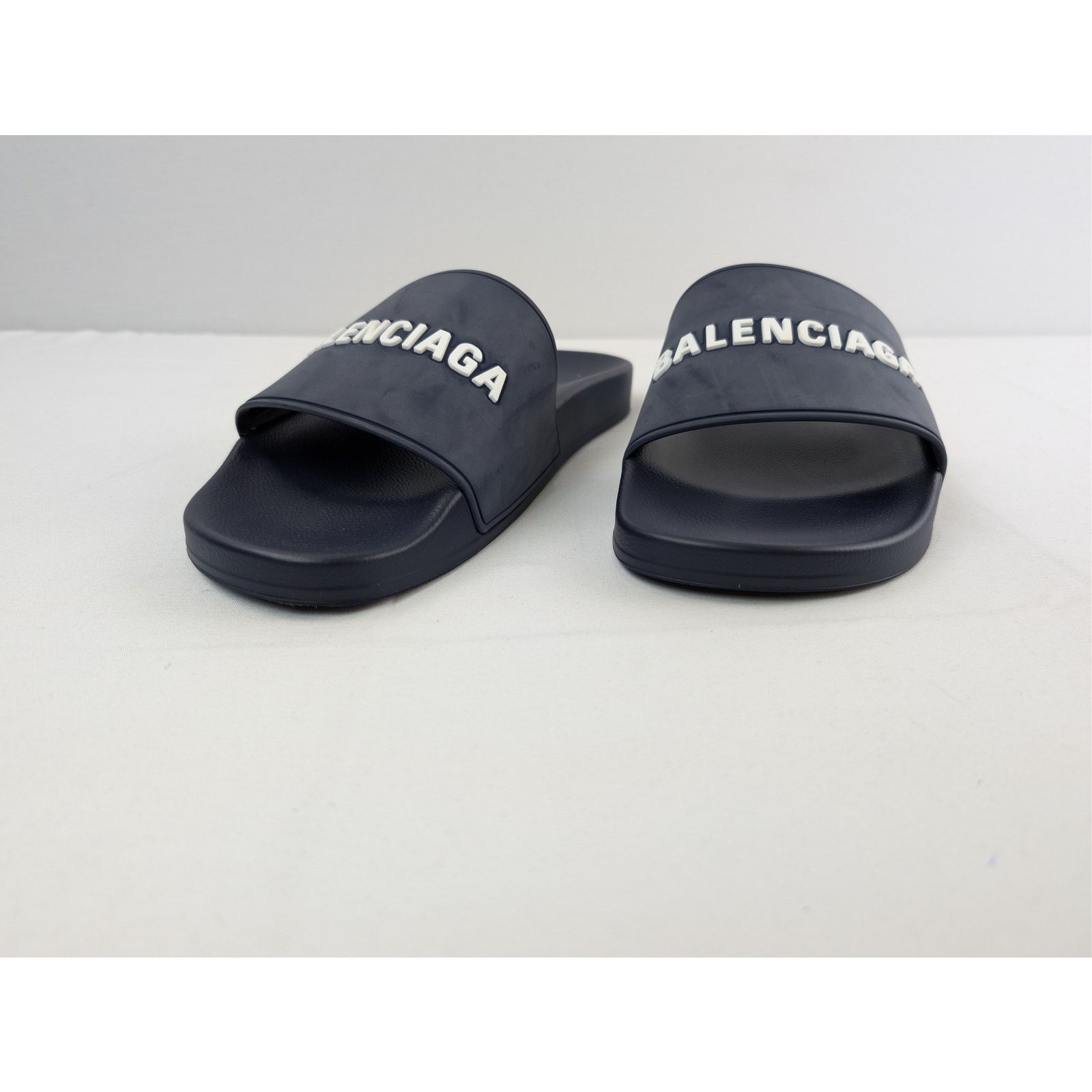 Balenciaga o1rshd1 Smooth Rubber Pool Slide Slider Slipper Navy/White Size US 10 / EU 43 - 7 Thumbnail