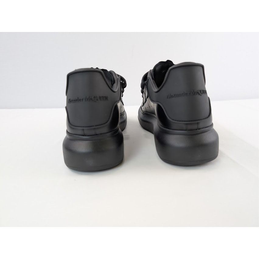 Alexander McQueen o1rshd1 Larry Oversized Triple Strap Sneaker in Black Size US 11 / EU 44 - 12 Thumbnail