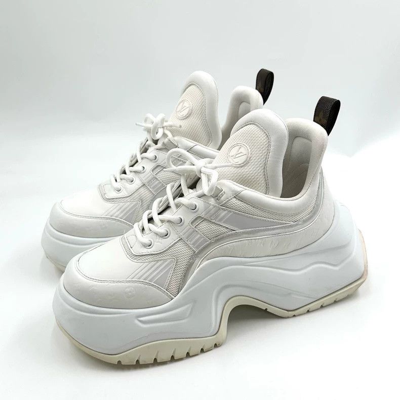 Louis Vuitton Louis Vuitton Archlight 2.0 embossed full-print platform d Size US 9.5 / IT 39.5 - 2 Thumbnail