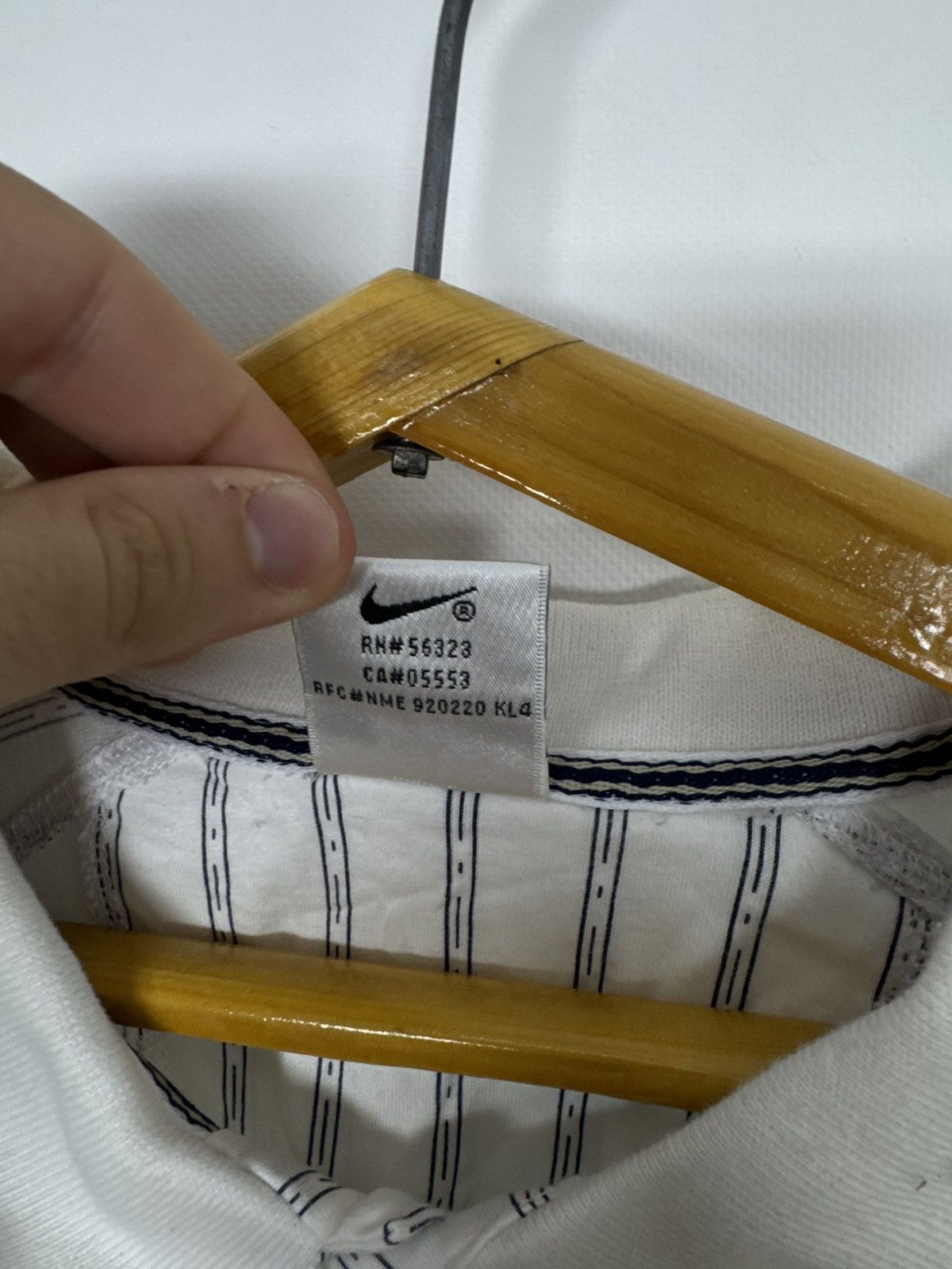 Nike 90s Vintage Nike Court White Stripped Polo Size US XL / EU 56 / 4 - 11 Thumbnail