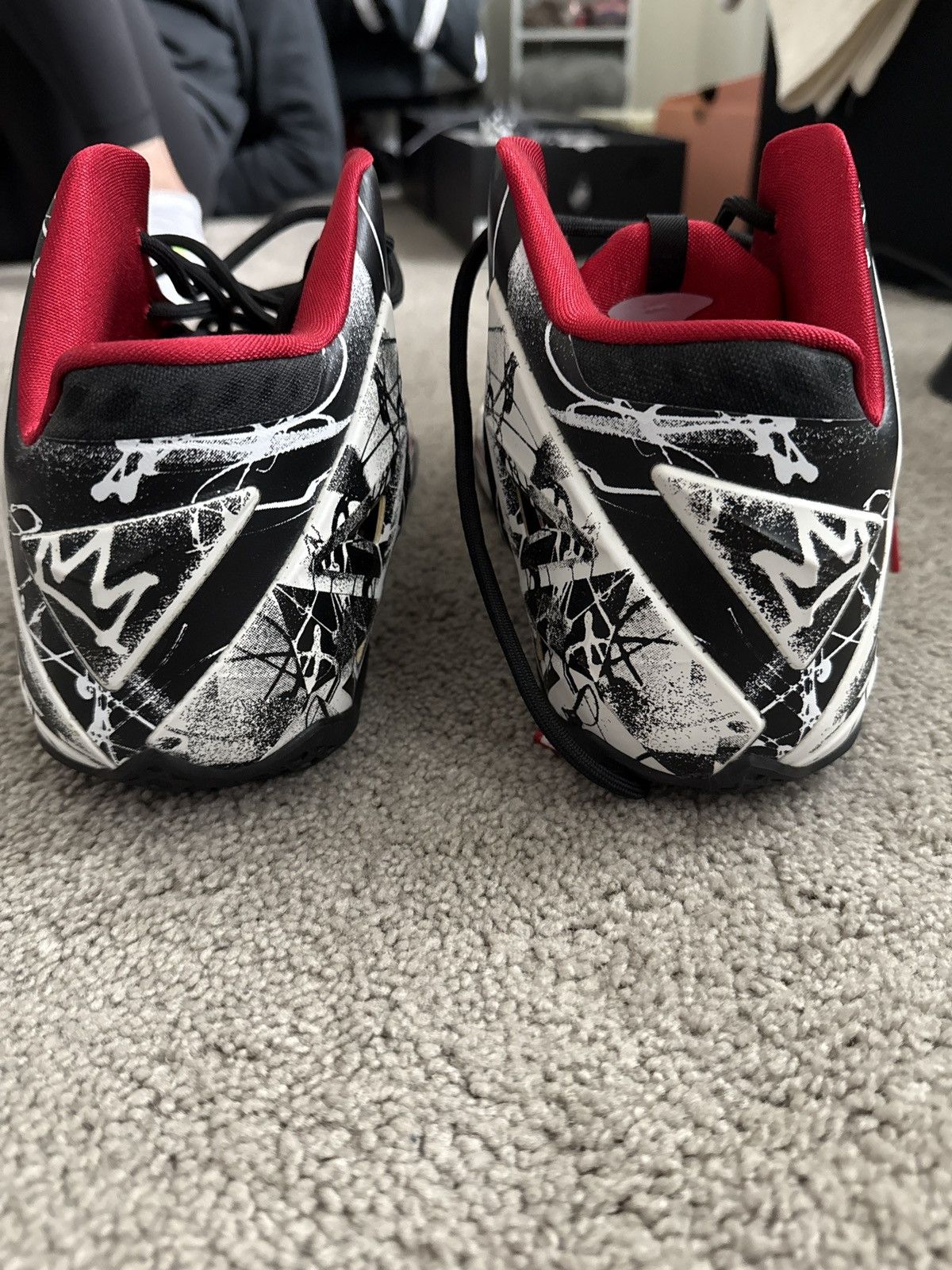 Nike Lebron XI Graffiti Size US 13 / EU 46 - 4 Thumbnail