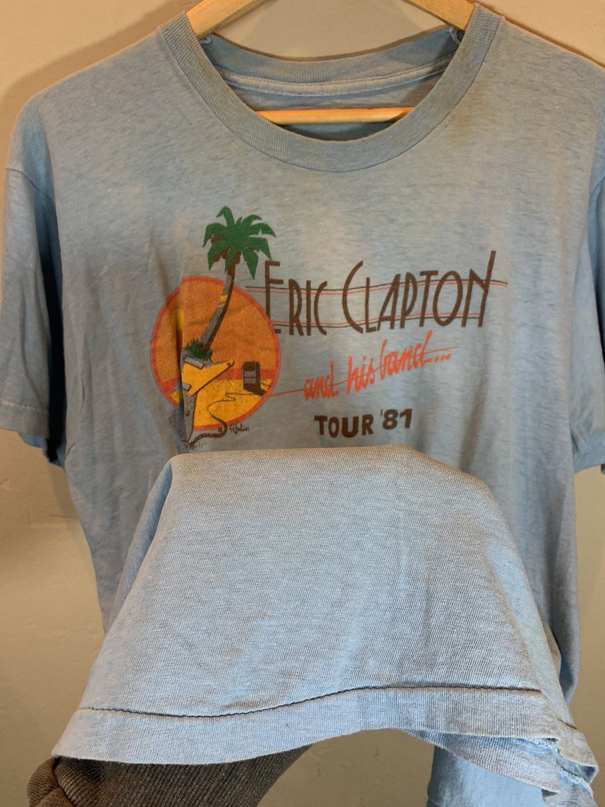 Band Tees × Vintage *RARE* Vintage 1981 Eric Clapton Single Stitch Tour T-Shirt Size US L / EU 52-54 / 3 - 4 Thumbnail