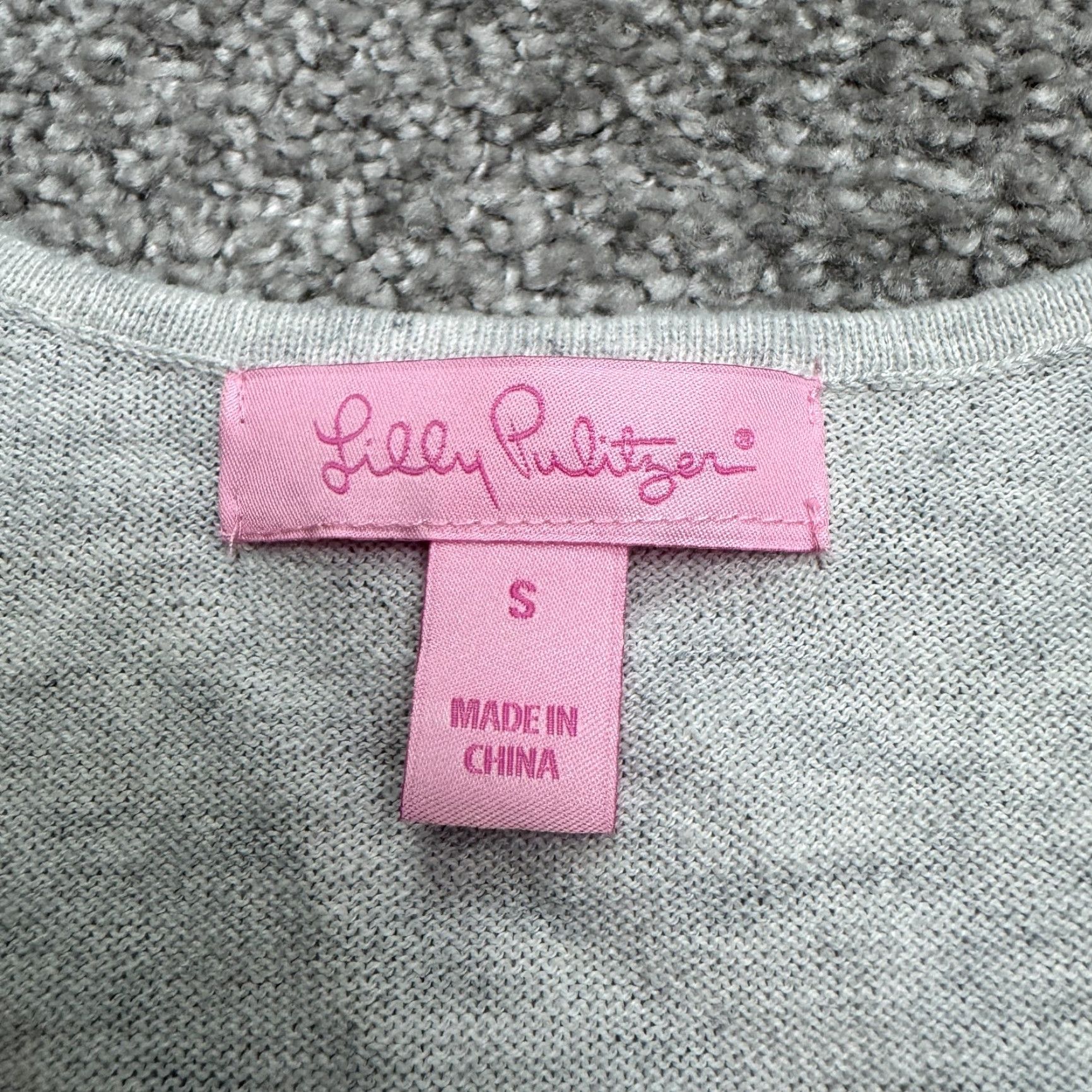 Lilly Pulitzer Lilly Pulitzer Pullover Sweater Womens Small Gray V-Neck Knit Casual Long Sleeve Size S / US 4 / IT 40 - 7 Thumbnail