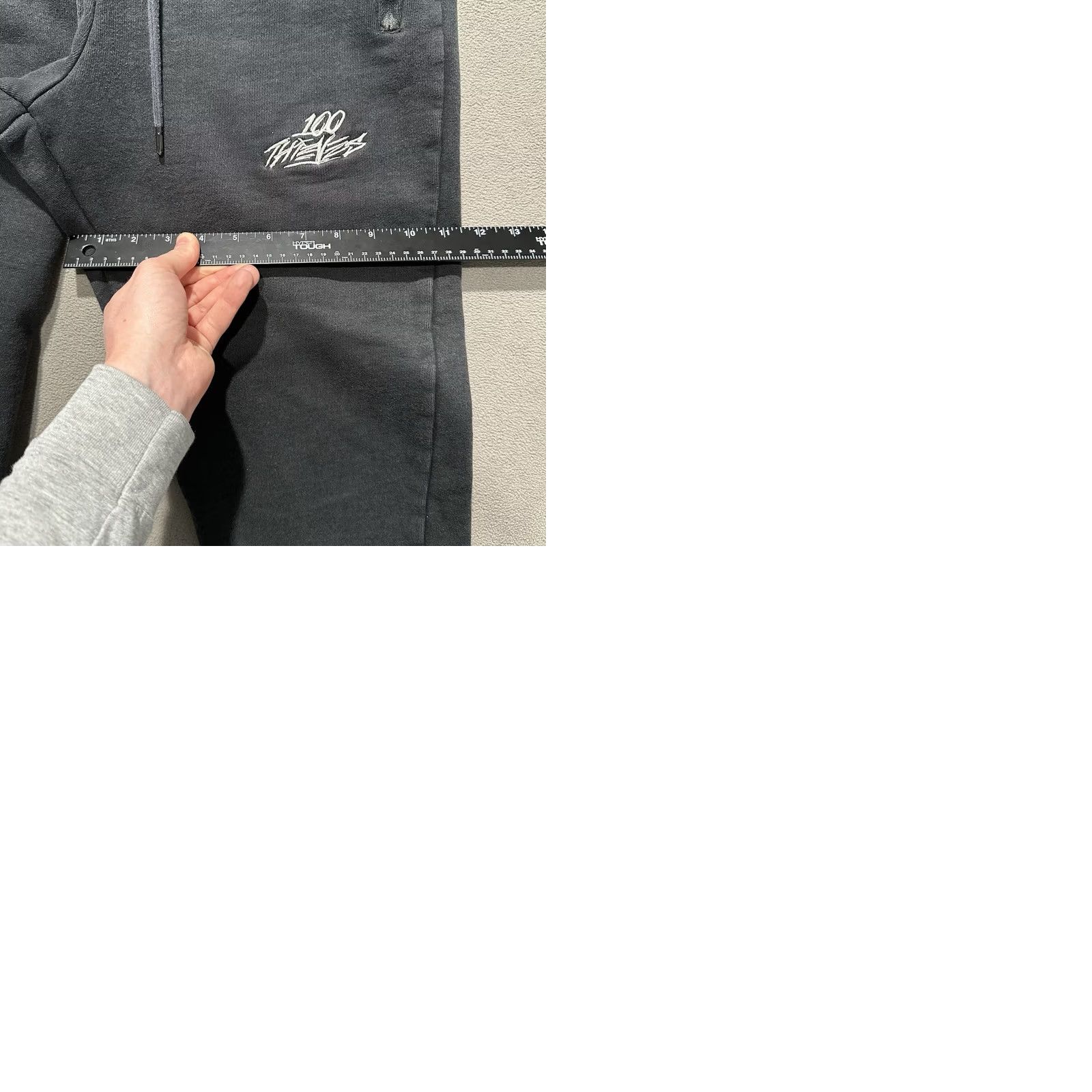 100 Thieves 100 Thieves Jogger Sweatpants Mens M Black Embroidered Pockets Slim Fit Casual EUC Size US 31 - 10 Thumbnail