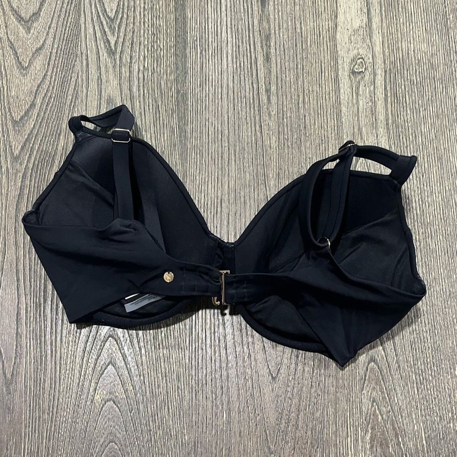 Victoria's Secret NWT Victorias Secret Swim Bikini Top Twist Push-Up Pad 36DDD Size ONE SIZE - 4 Thumbnail