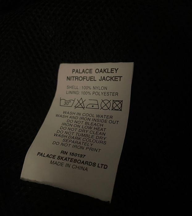 Palace Palace x Oakley Nitrofuel Jacket Black | Grailed