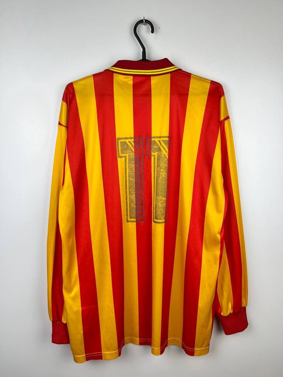 Vintage Galatasaray 11 Home 1996-1997 Soccer Long sleeve size L Size US L / EU 52-54 / 3 - 2 Thumbnail
