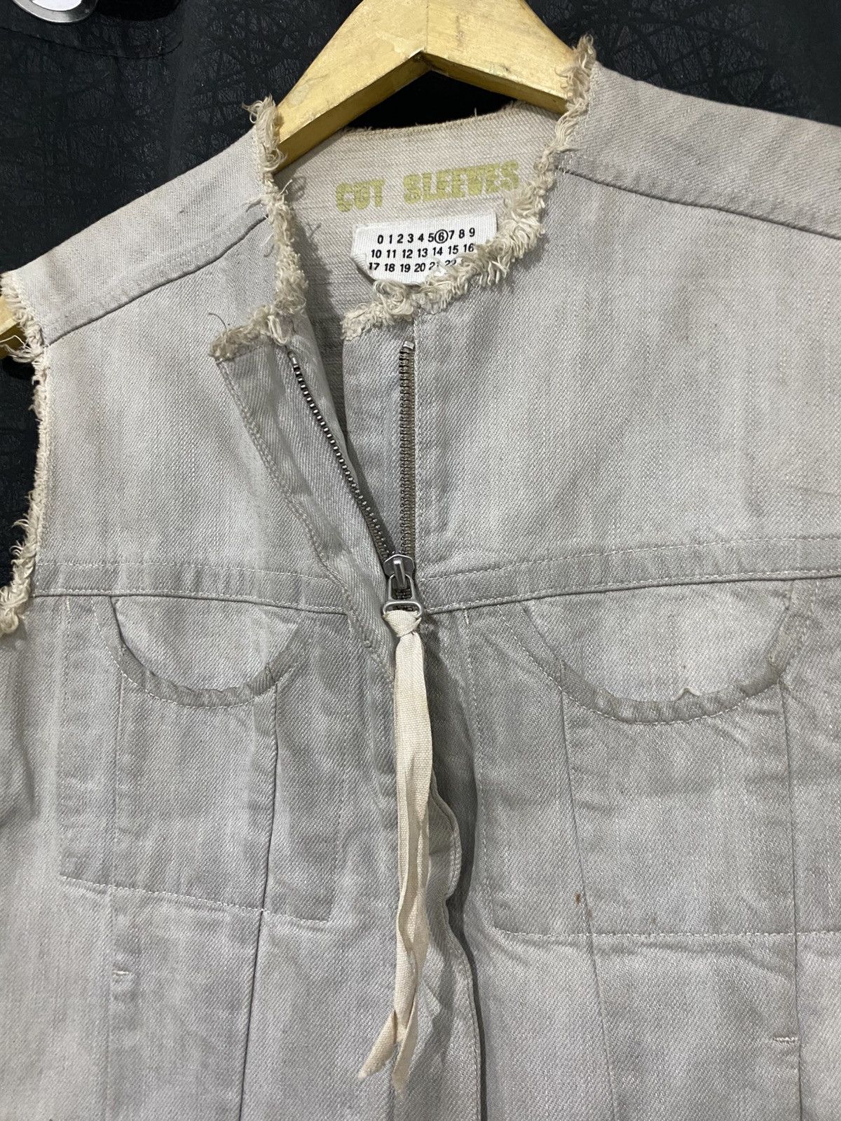 Maison Margiela Vintage Maison Margiela Denim Vest Cut-off Faded Size XS / US 0-2 / IT 36-38 - 3 Thumbnail
