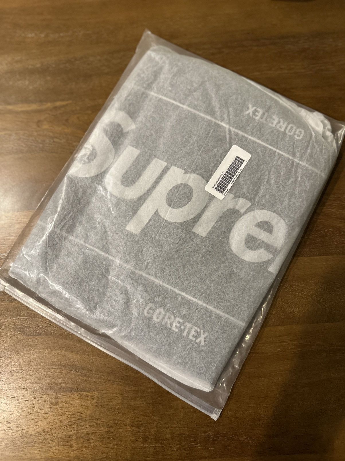 Goretex × Supreme Supreme Gore-Tex Dog Rain Jacket Large Arc’teryx Size ONE SIZE - 2 Thumbnail