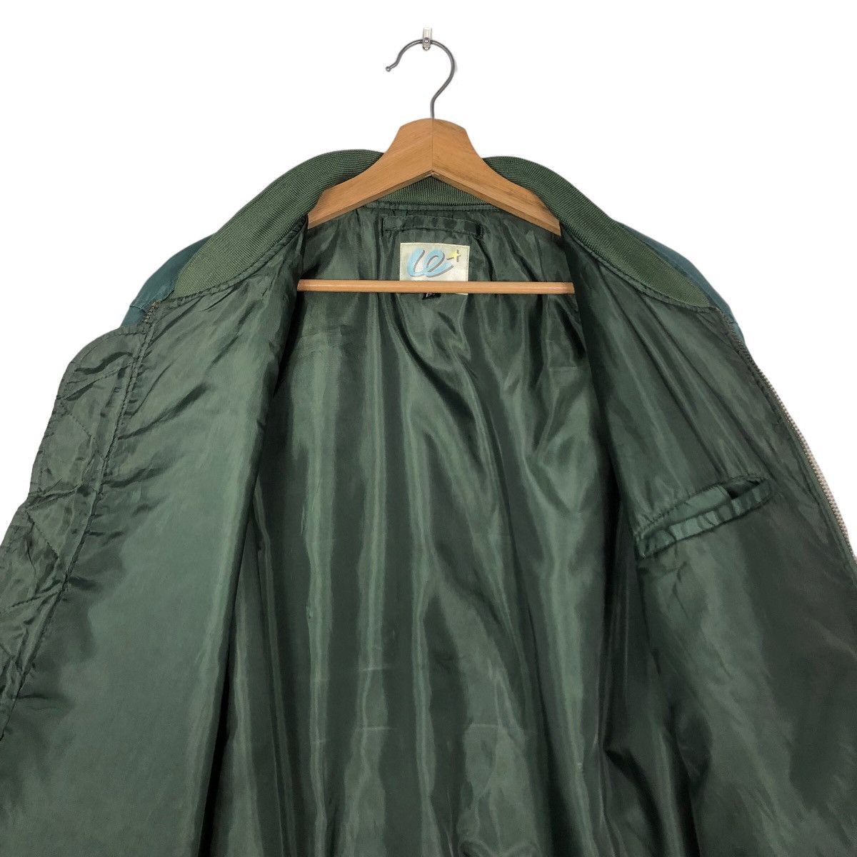 Japanese Brand 🔥Riot Riot Vintage Fly Bomber Jacket World Island Japan Size US L / EU 52-54 / 3 - 14 Thumbnail