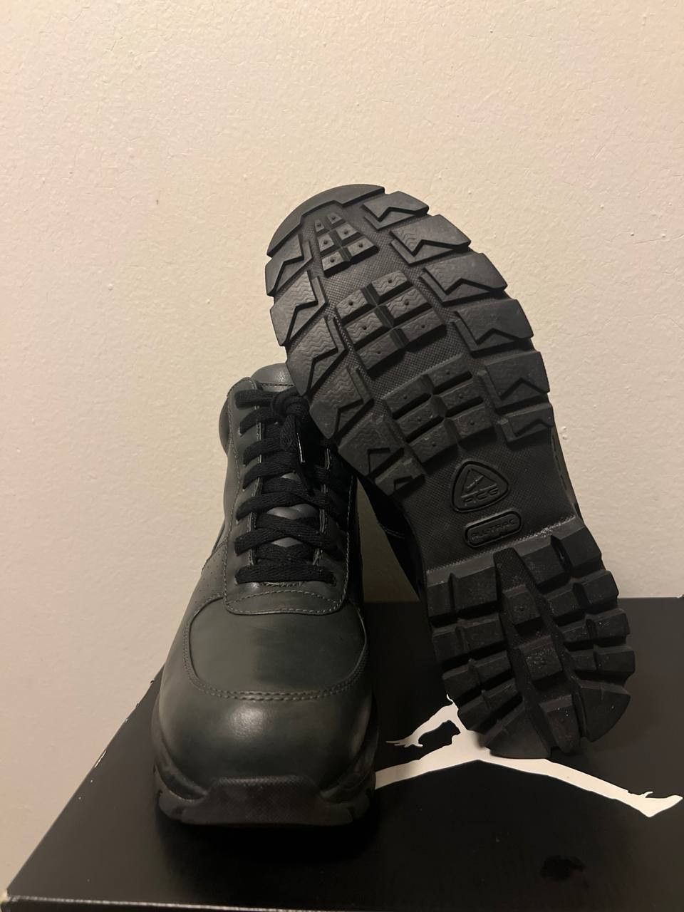 Nike ACG 2011 Nike Air Max Goadome ACG Boots Size 9 RARE Size US 9 / EU 42 - 4 Thumbnail