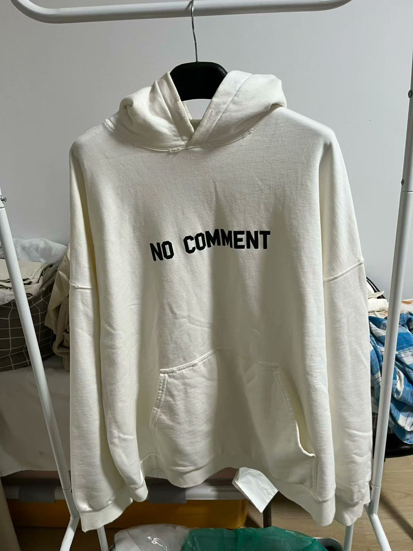 Balenciaga Balenciaga Distressed Hoodie 4 Men Size US XS / EU 42 / 0 - 1 Thumbnail