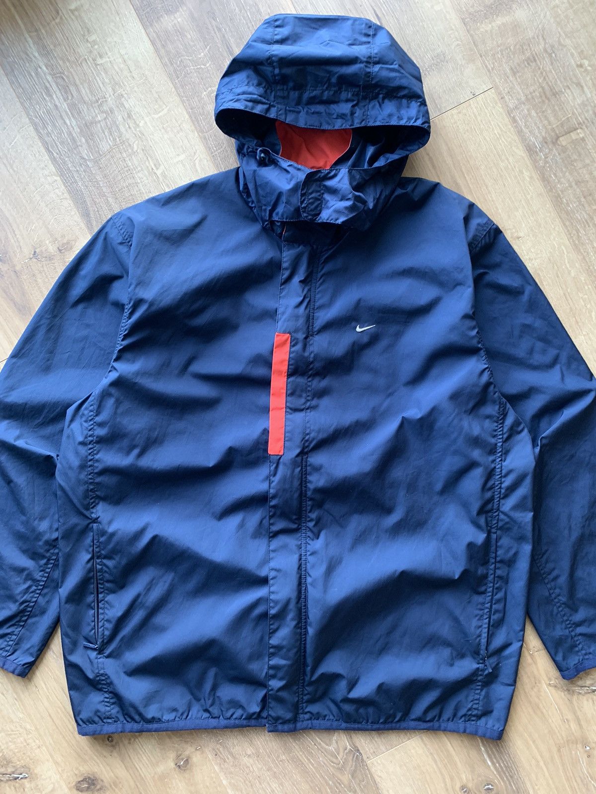 Vintage Vintage Nike Embroidered swoosh jacket Size US L / EU 52-54 / 3 - 4 Thumbnail