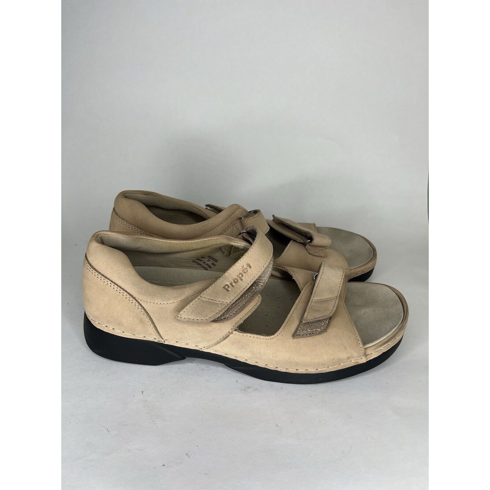 Other Propet Beige Nubuck Comfort Walking Strap Outdoor Sandals Wo Size US 11 / IT 41 - 11 Thumbnail