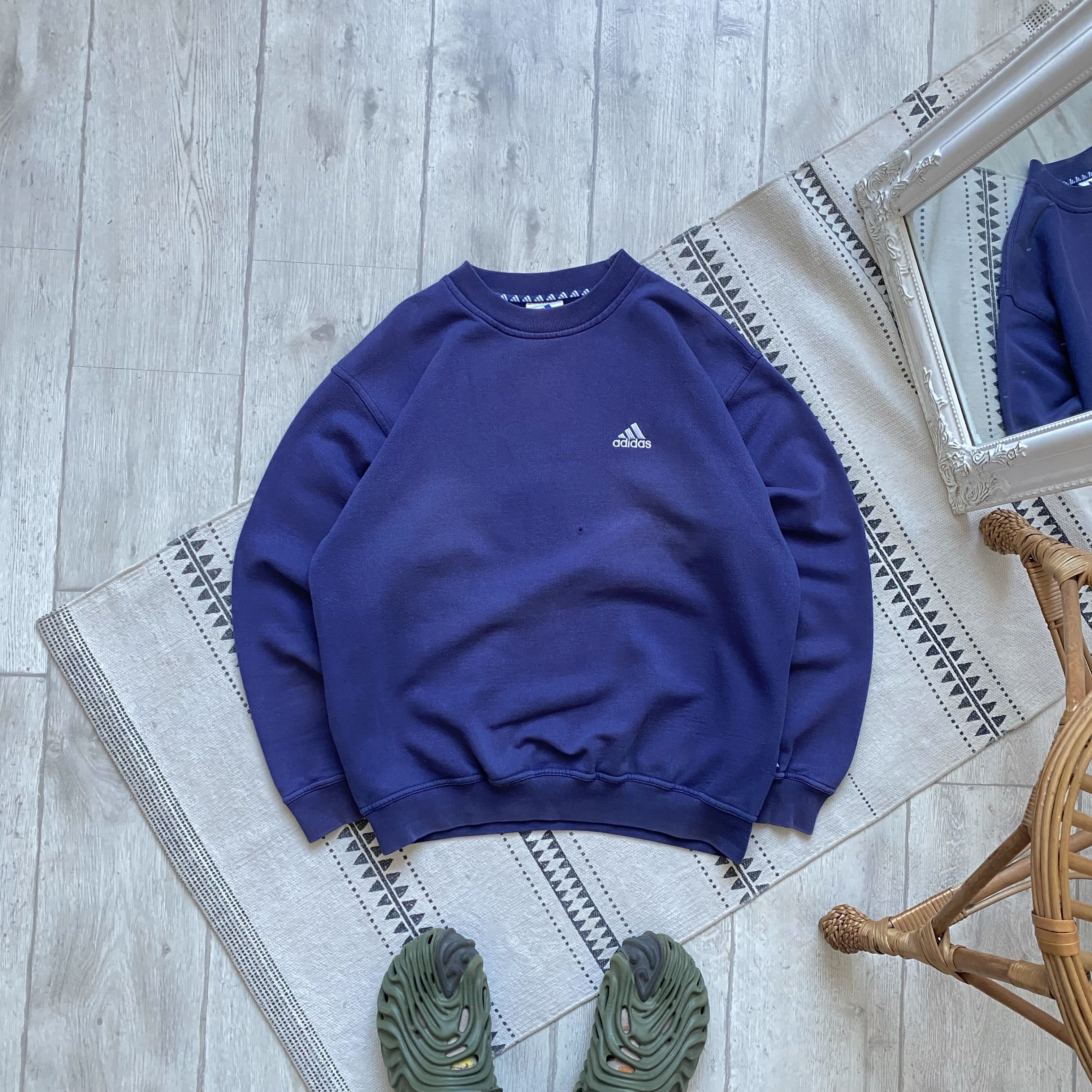 Adidas TRASHED Vintage 90s Adidas boxy sweatshirt mini logo Size US S / EU 44-46 / 1 - 1 Thumbnail