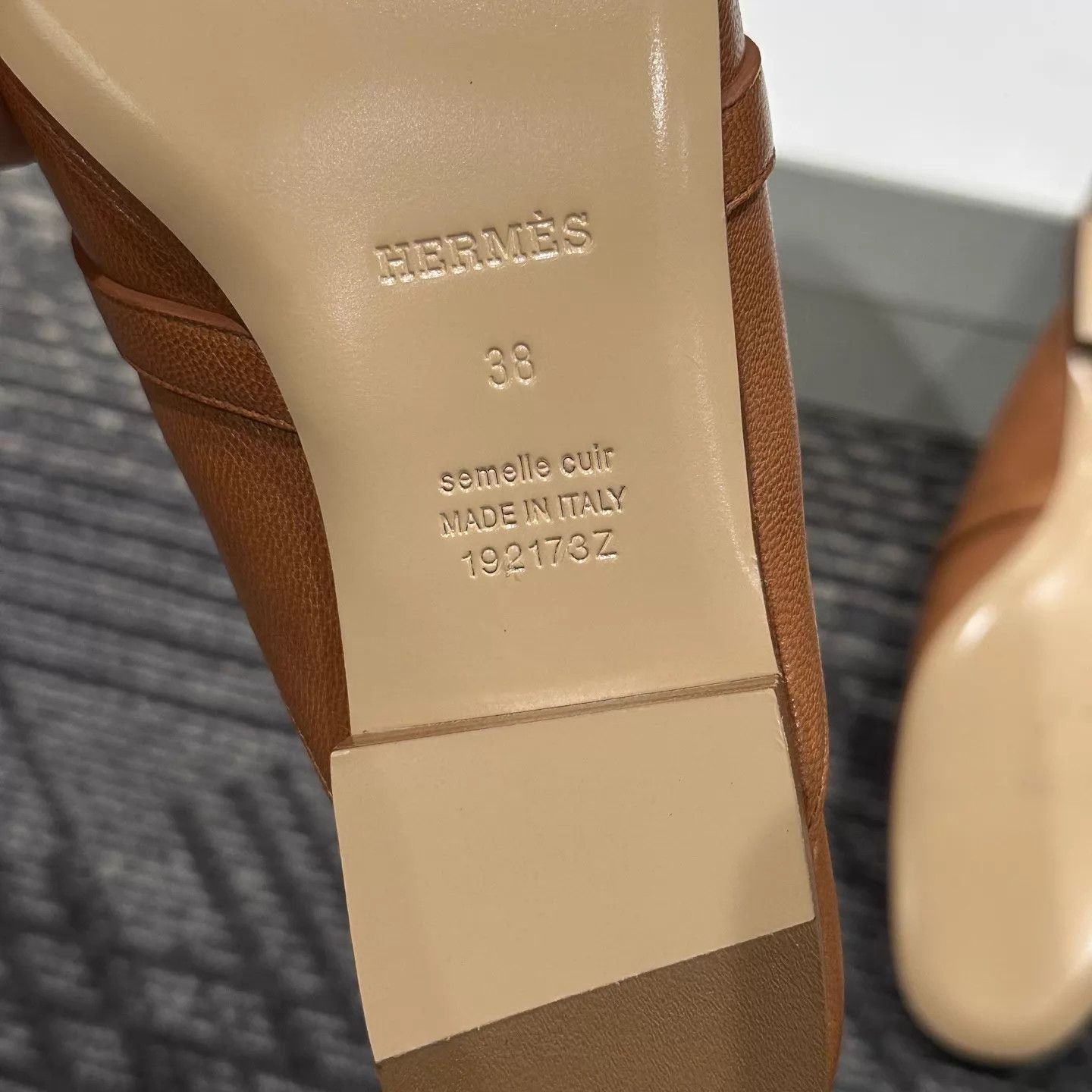 Hermes Hermes Kelly Brown Silver Mule 38 NWT Size US 7.5 / IT 37.5 - 7 Thumbnail